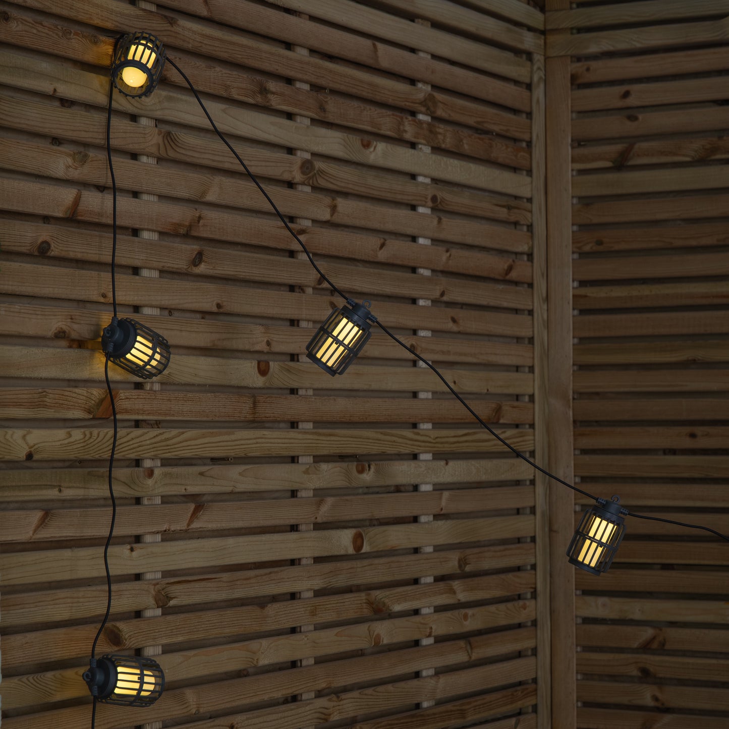 4.5m Set of 10 Connectable Urbane String Lights with Warm White LEDs