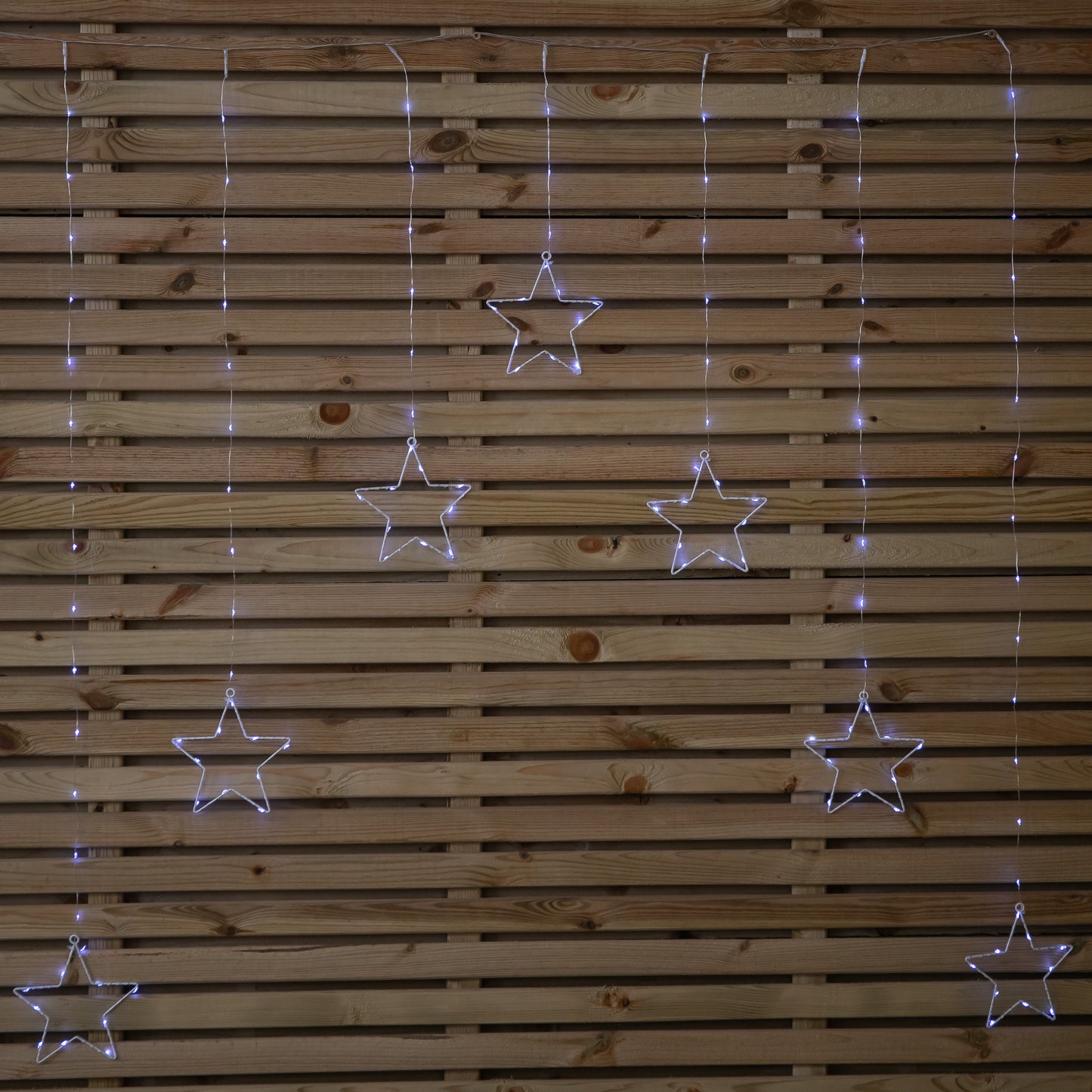 1.2m Battery Operated Christmas Star Curtain Lights with 140 White LEDs