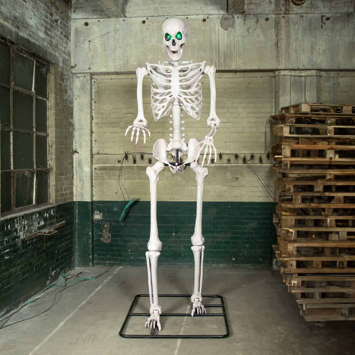 10ft (3m) Posable Full Body Skeleton Halloween Decoration with Movable Arms and LED Eyes