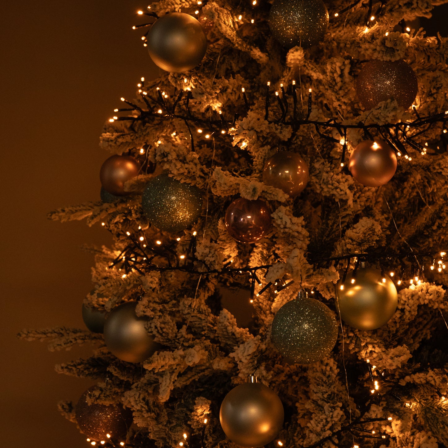 18.5m 1440 LED Christmas Cluster Multi-Action String Lights with Timer in Vintage Gold