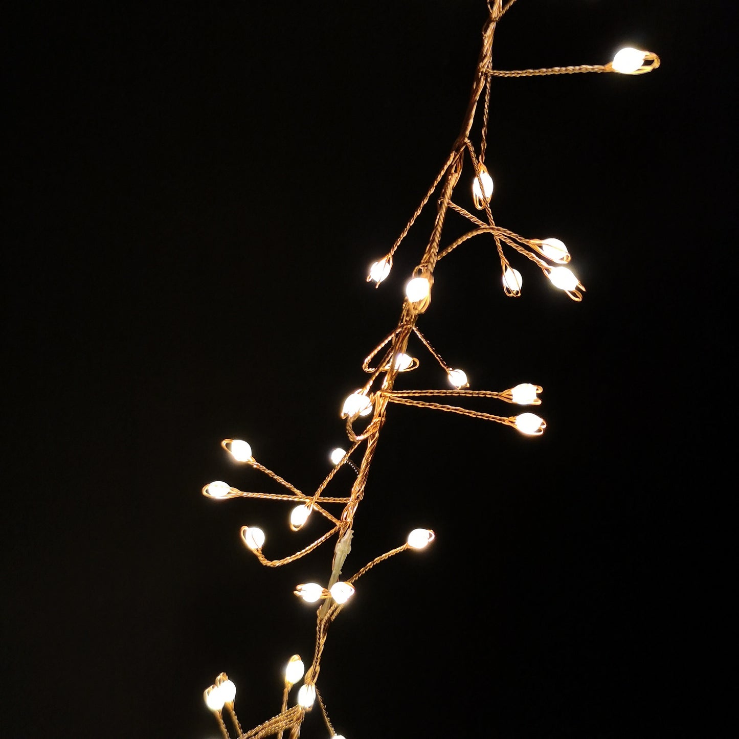 Factory Seconds: 800 LED 5.5m Christmas Indoor Outdoor Multifunction Wire Cluster Lights with Timer in Warm White