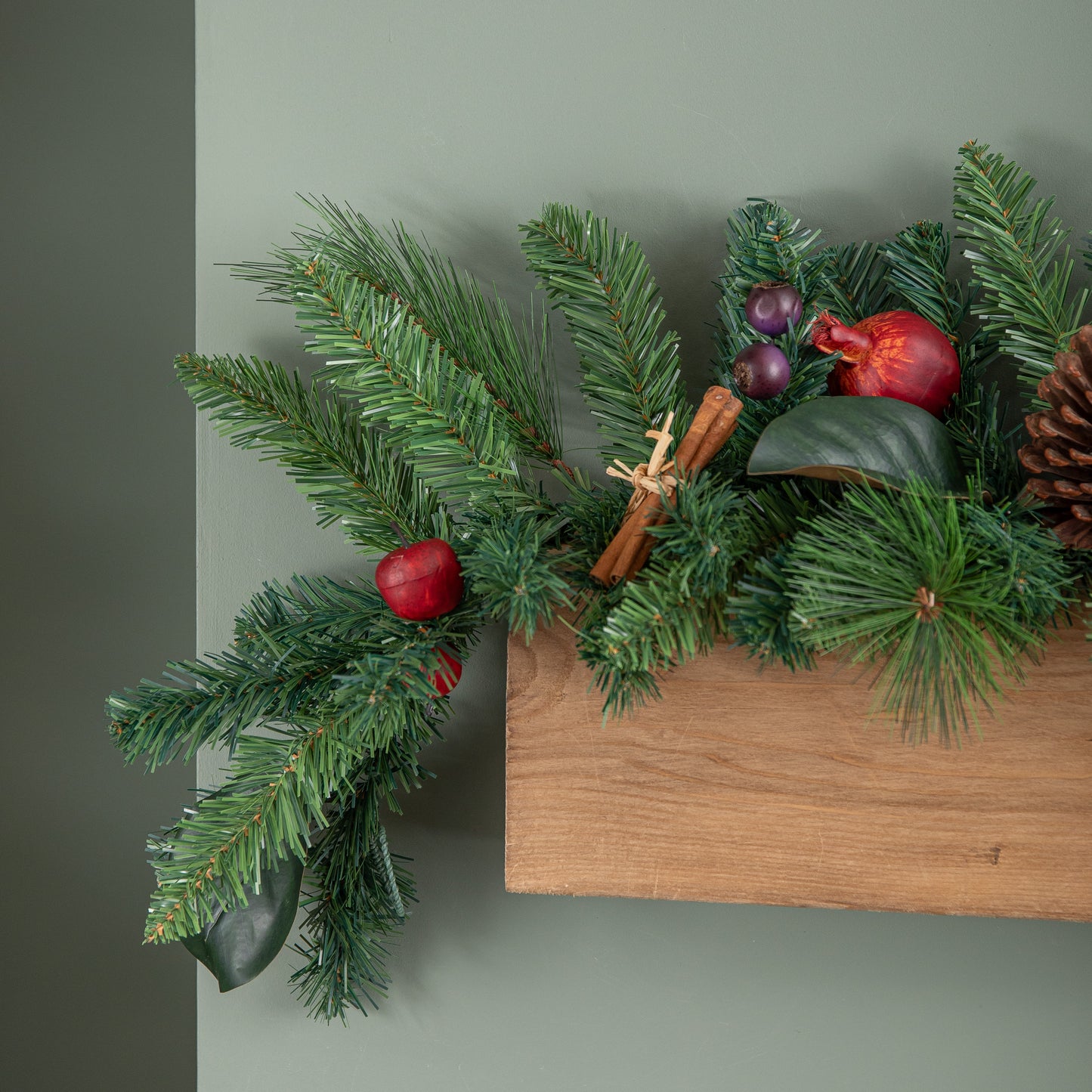 1.8m Festive Spice Christmas Garland with Pinecones and Faux Dried Fruit