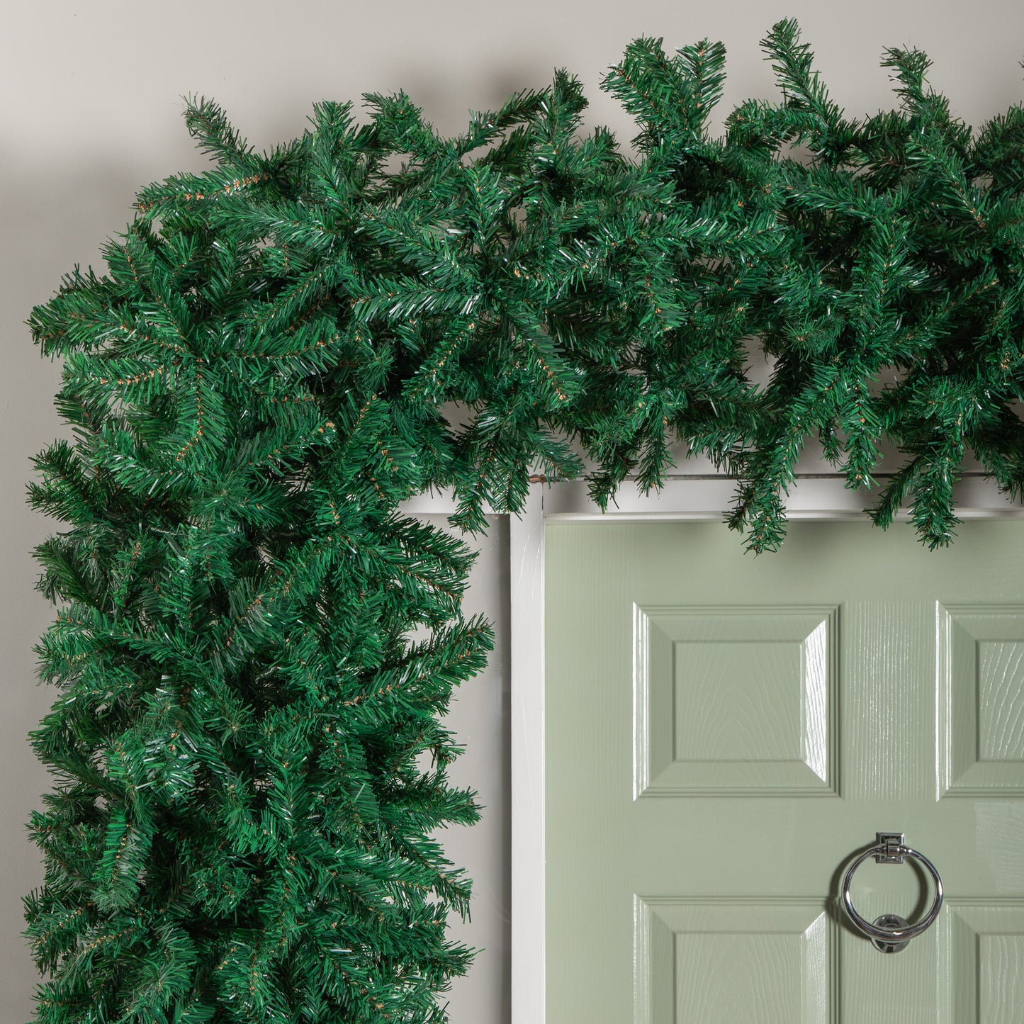 8ft (2.40m) Samuel Alexander Single Door Plain Green Flat Top Christmas Tree Arch with 2000 Tips