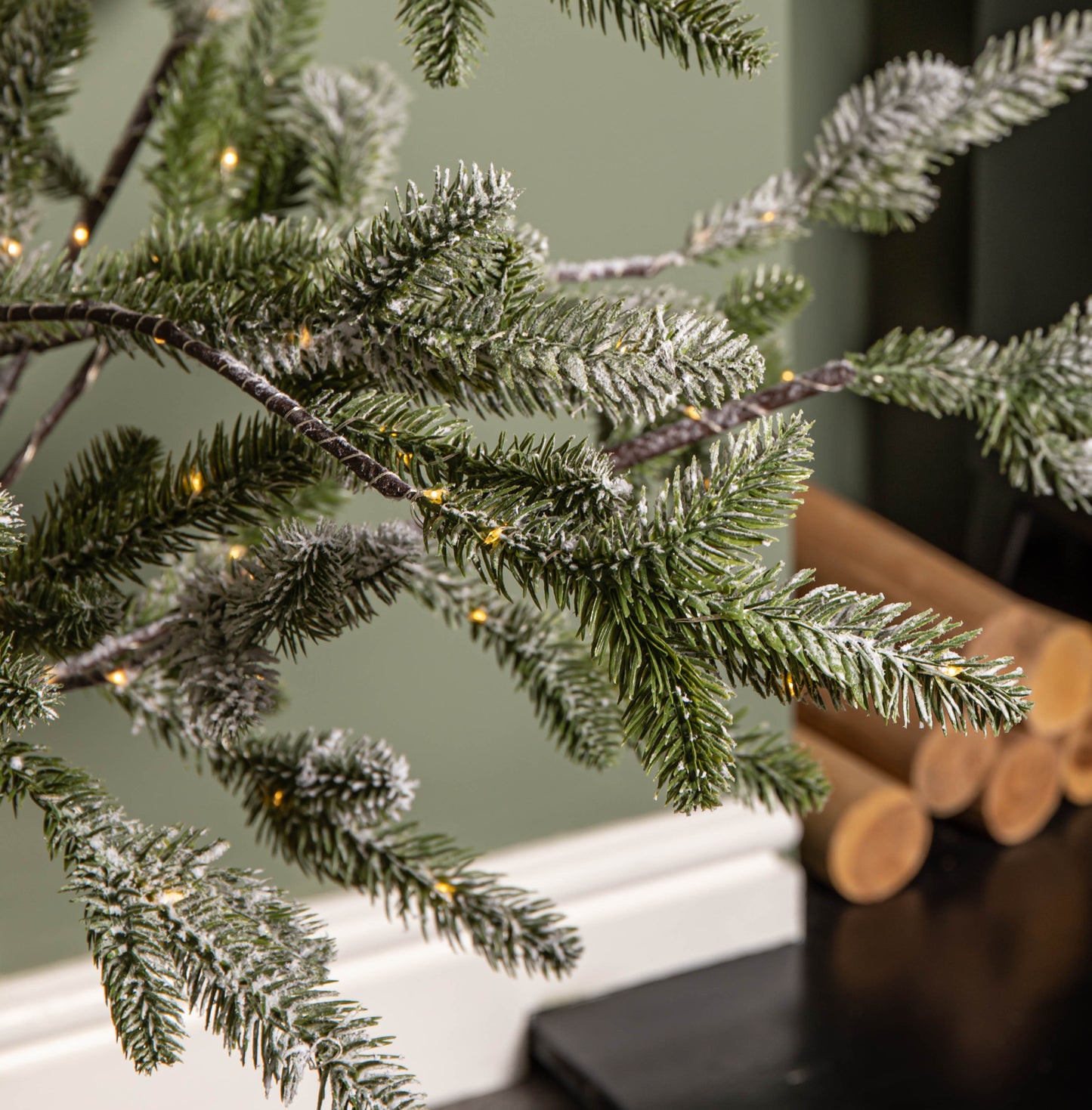 6ft (1.8m) Light up Noel Snow Christmas Tree with 312 Warm White LEDs & Brown Stand