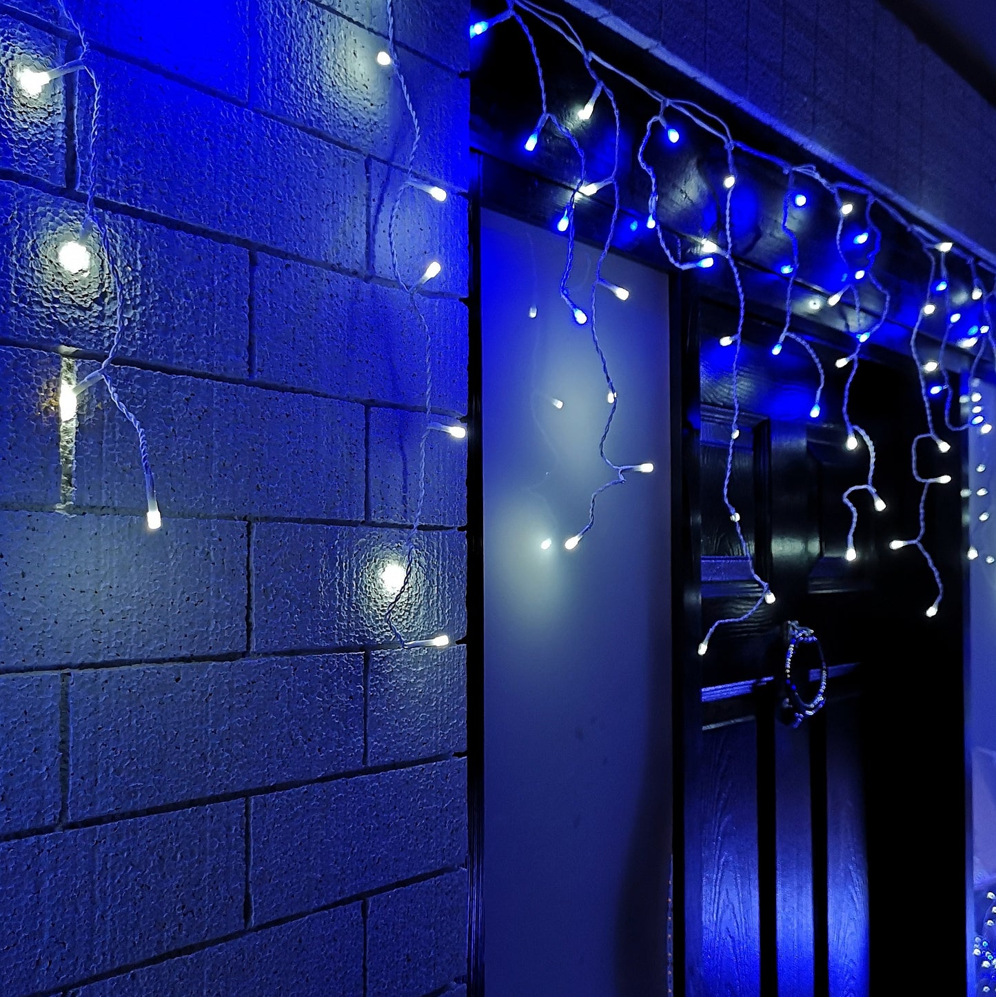 25m 1000 Blue and White LED Frosted Icicle Indoor Outdoor Christmas Lights with Timer