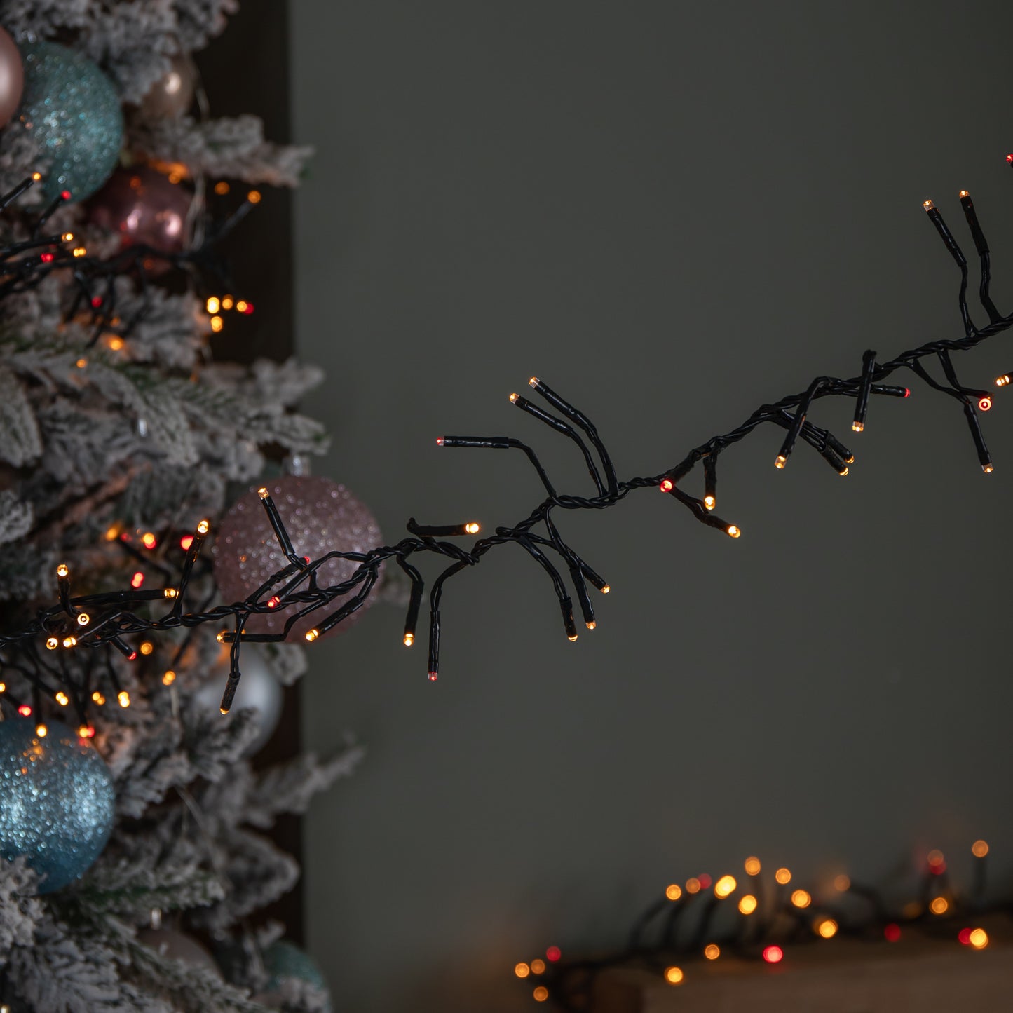 18.5m 1440 LED Christmas Cluster Multi-Action String Lights with Timer in Red & Vintage Gold