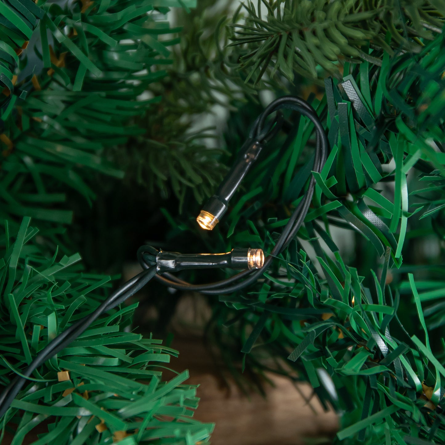1.8m Plain Green Christmas Garland with 164 Tips and 50 Warm White LED Lights