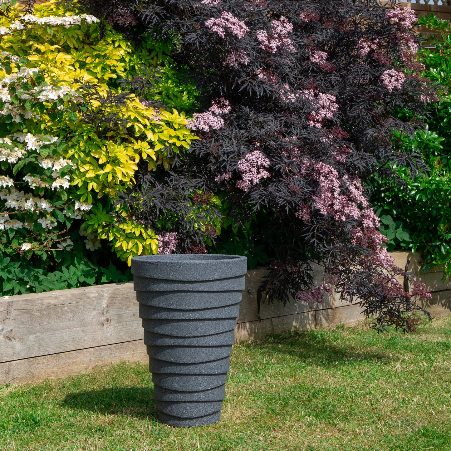 33cm Large Trojan Garden Plant Pot in Dark Grey