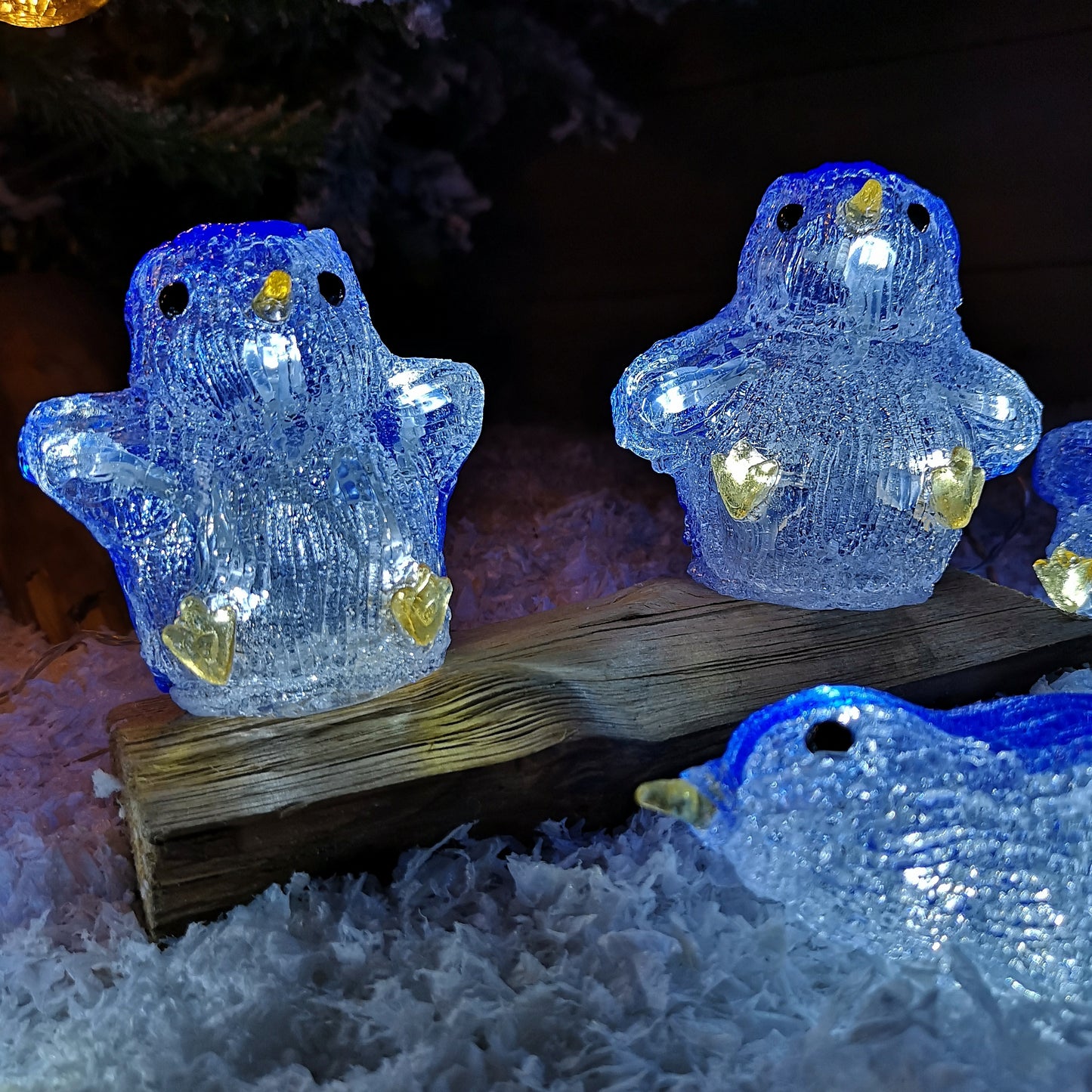 Set of 5 Acrylic Light Up LED Penguins Christmas Penguin Decorations Battery Powered
