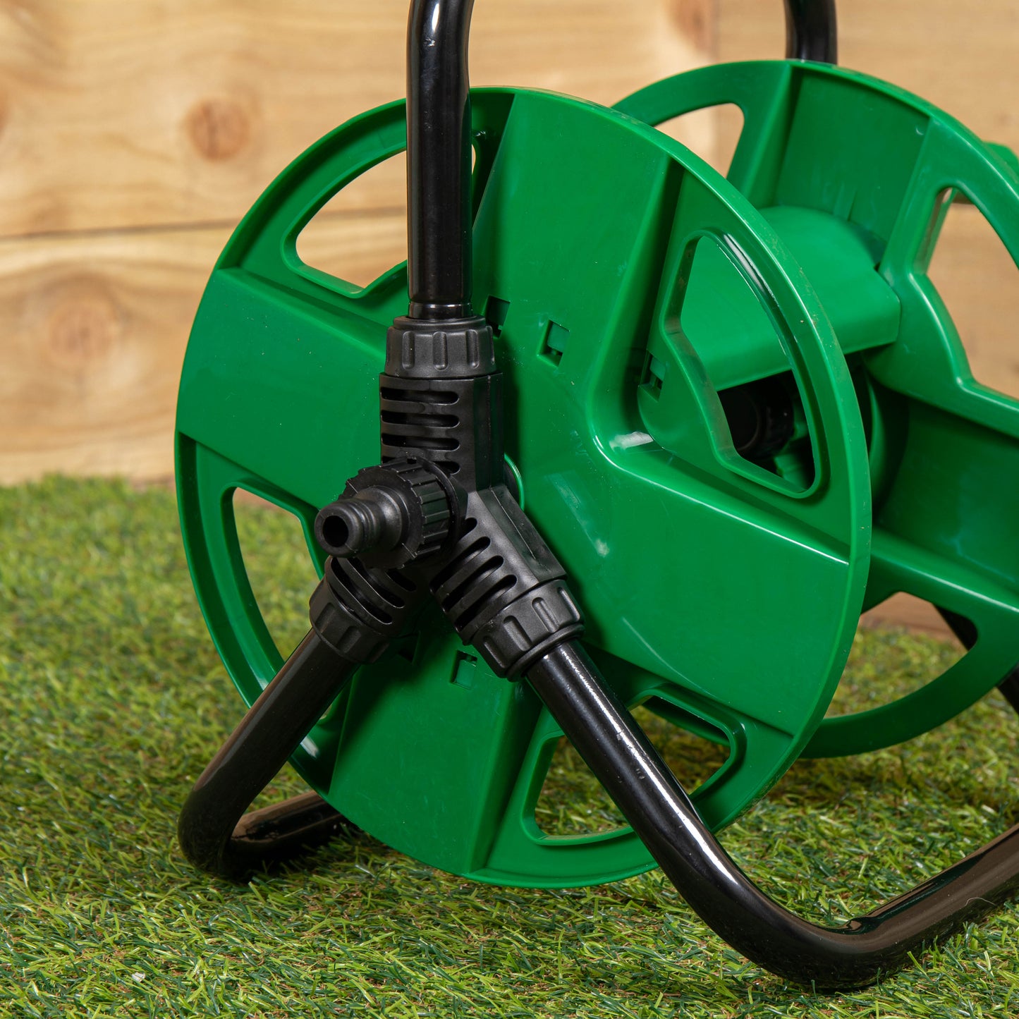 Portable Garden Hose Pipe Holder / Reel - Holds up to 30m Hose