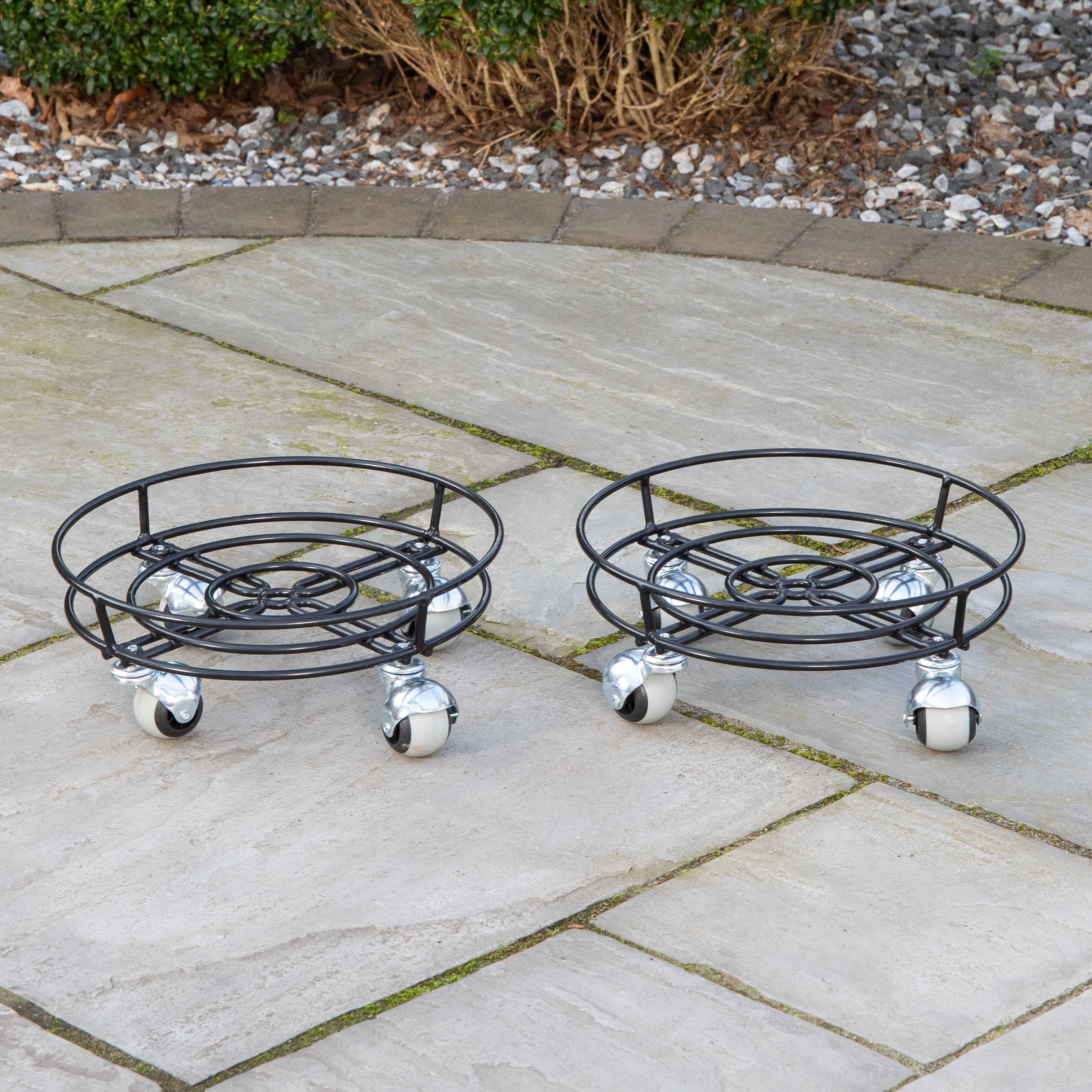 Pack of 2 Tom Chambers Handcrafted Heavy Duty Round Black Metal Garden Patio Plant Flower Pot Stand Caddy Trolley Dolly on Strong Metal Castor Wheels 32cm