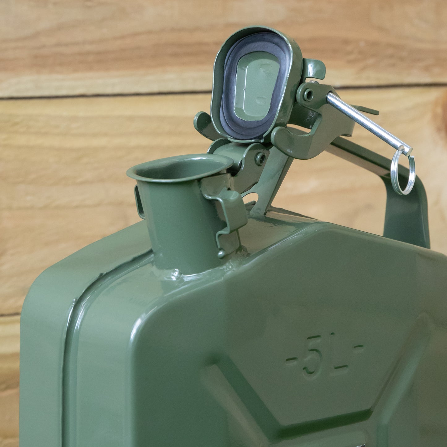 5 Litre Metal Jerry Can for Fuel with Leak Proof Bayonet Closure