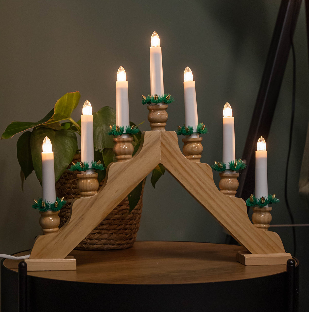 40cm Light up Brown Wooden Christmas Candle Bridge with 7 Warm White LEDs