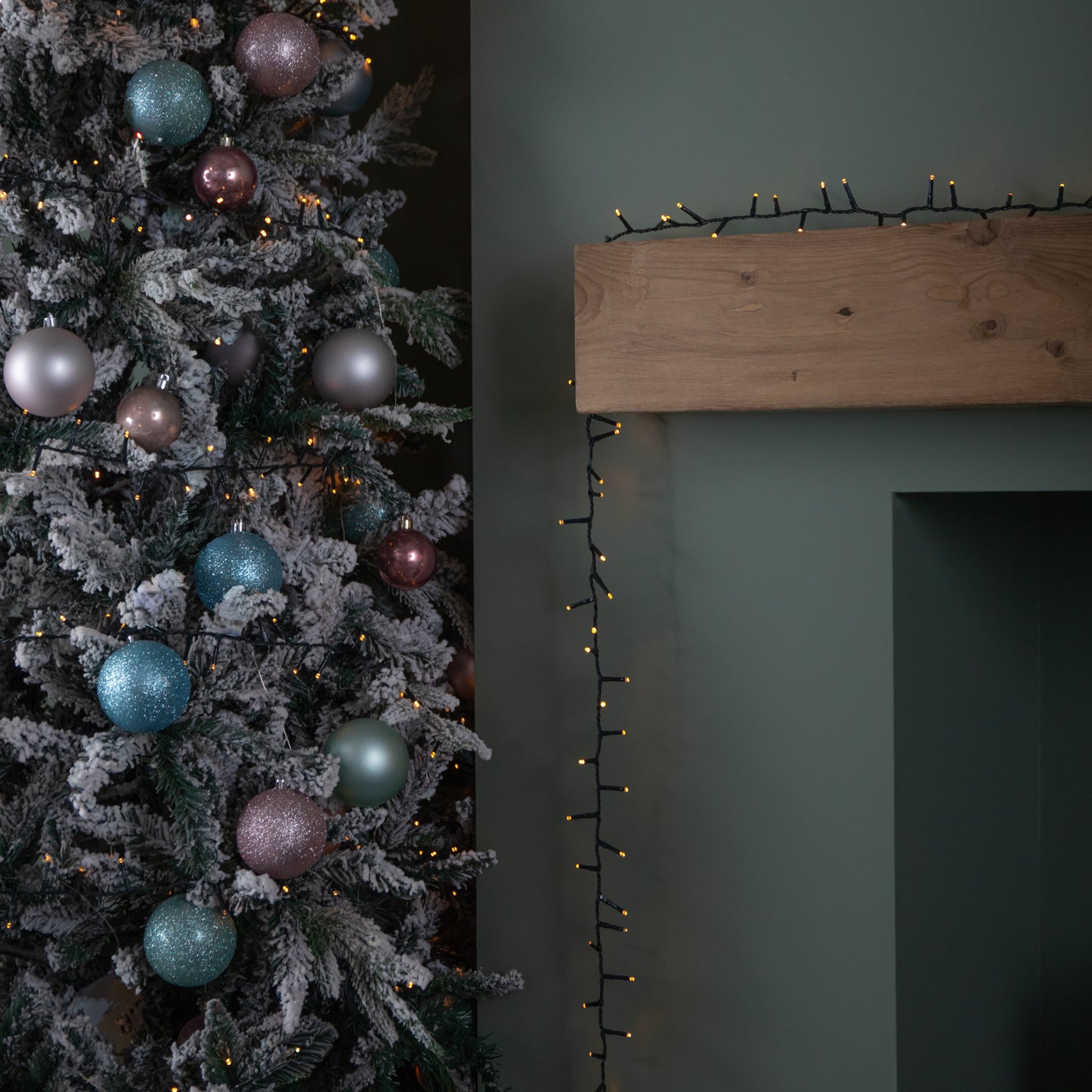 12.5m 500 LED TreeBrights Christmas String Lights with Timer in Vintage Gold