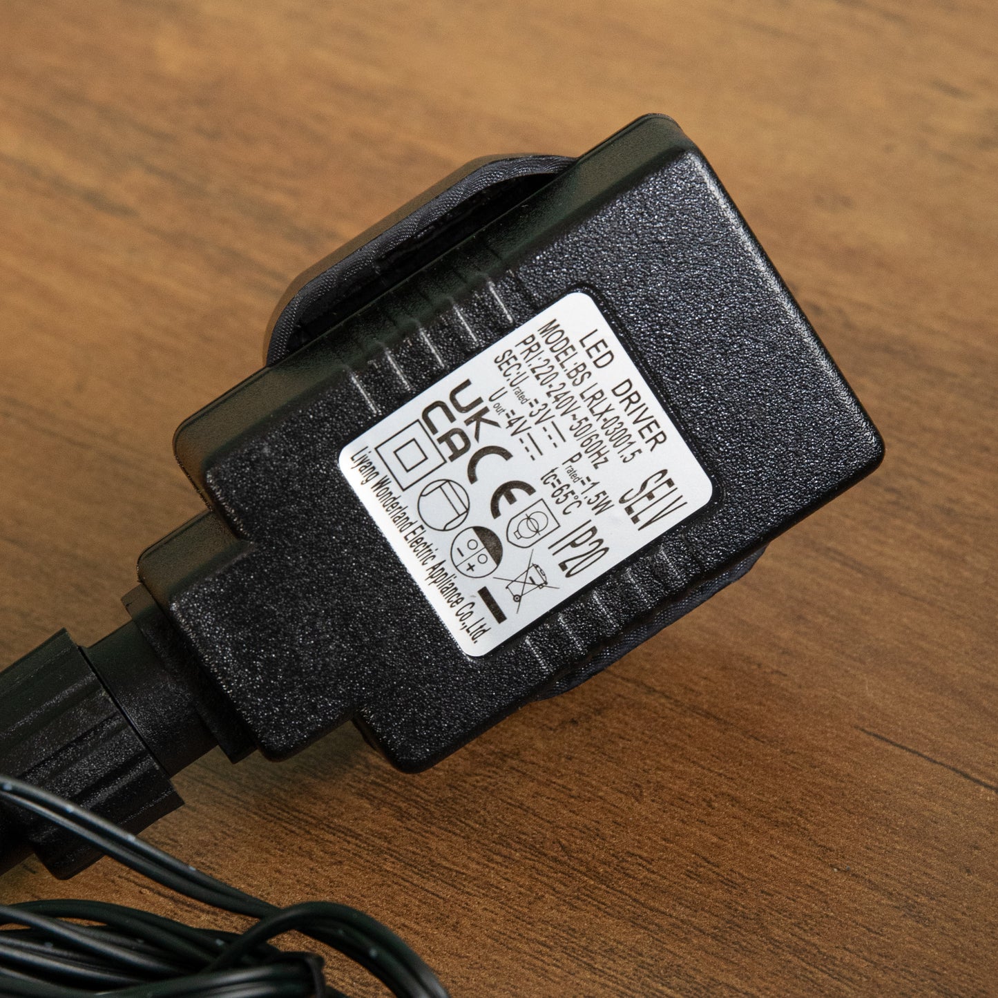 2 x AA Battery Replacement Plug in Power Adapter