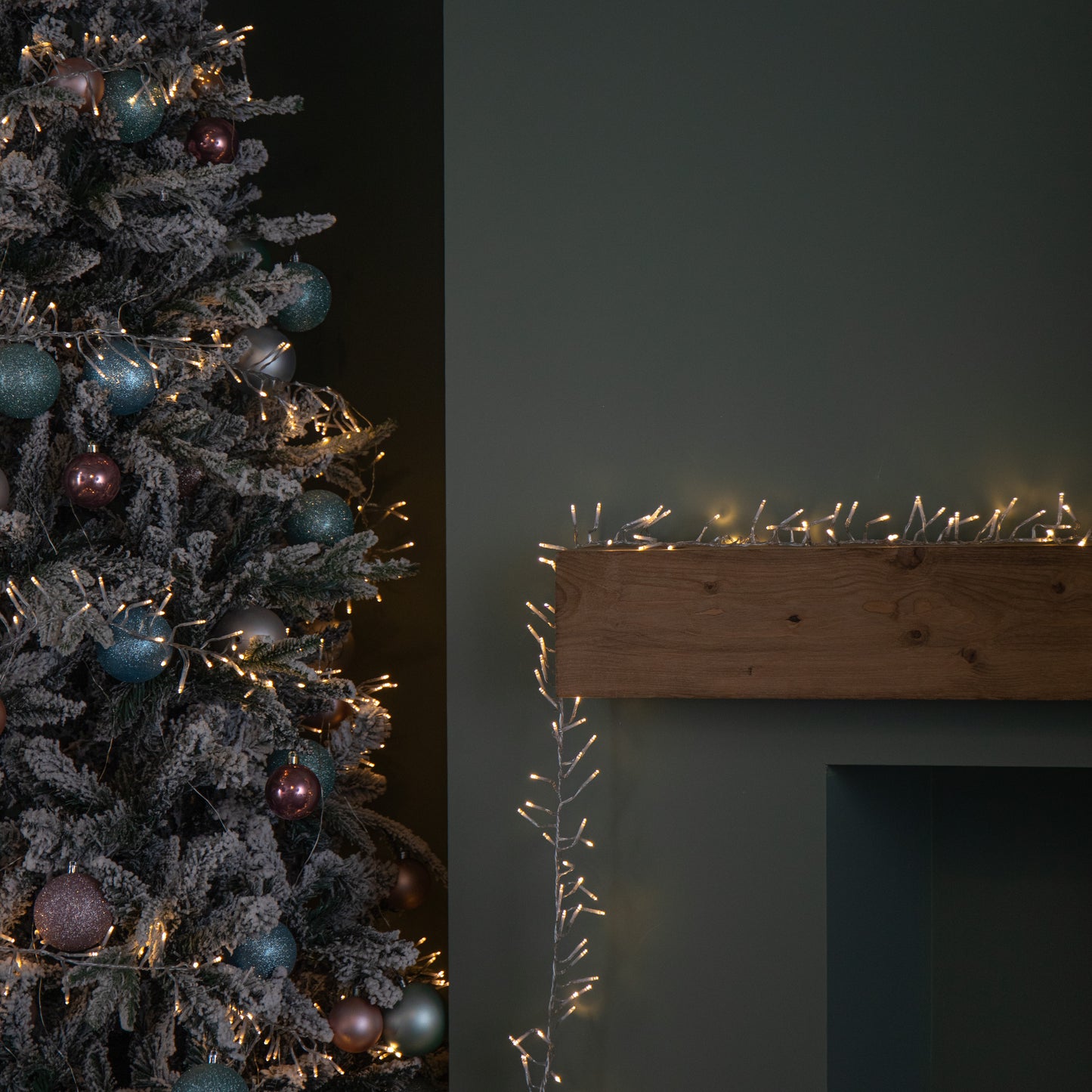 9.3m 720 LED Christmas Cluster String Lights with Timer in Warm White on Clear Cable