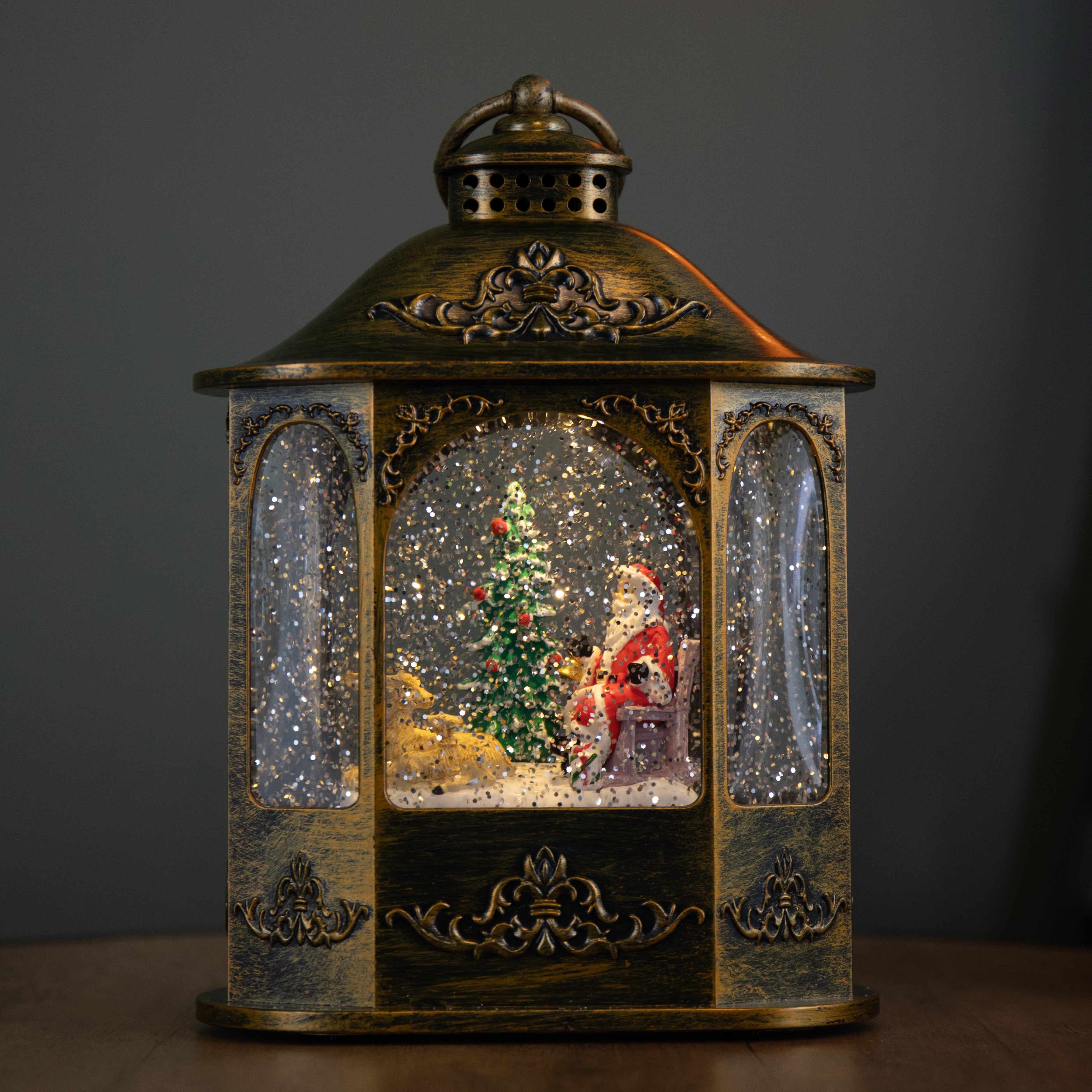 21cm Battery Operated Light up Santa and Christmas Tree Water Spinner with LEDs