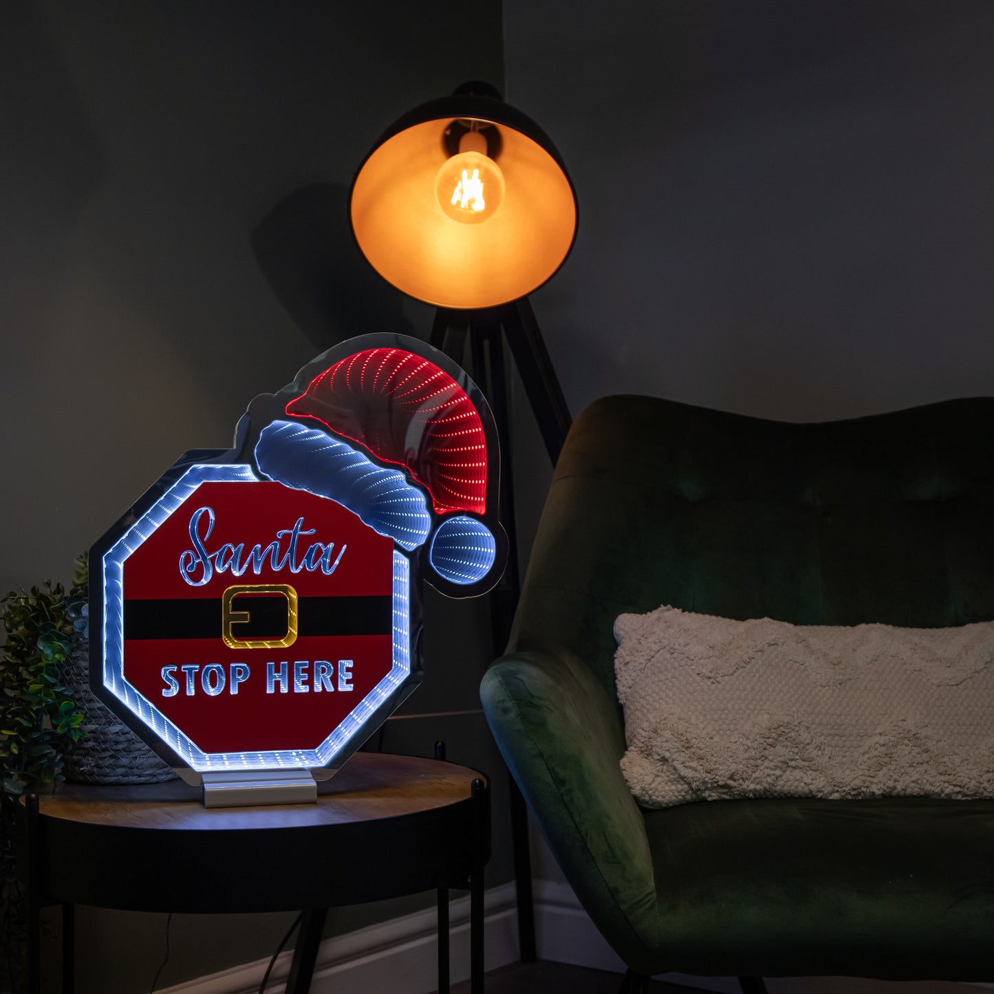 40cm Light up Christmas Santa Stop Here Sign with Hat Infinity Decoration & LEDs