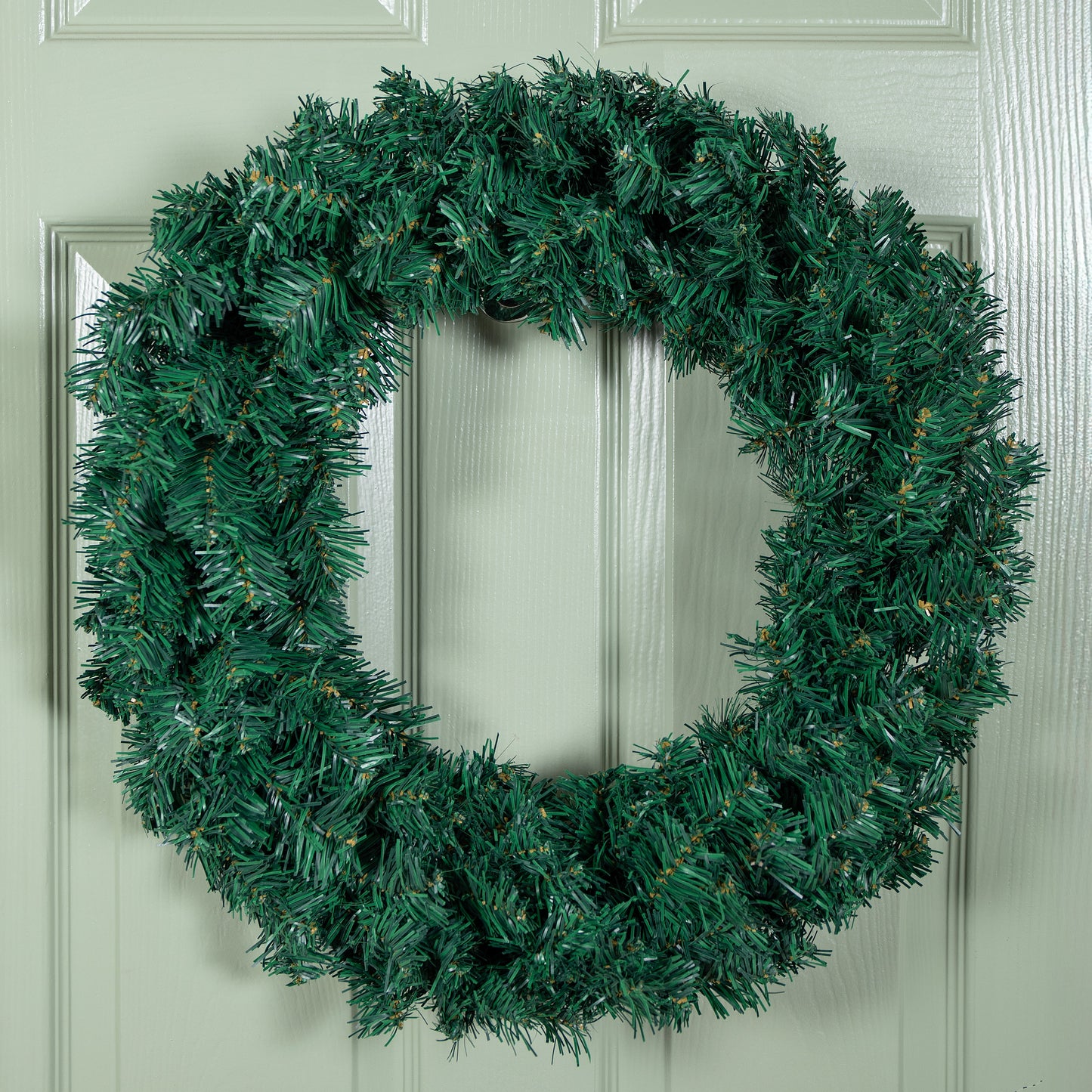 60cm Samuel Alexander Plain Green Artificial Hanging Christmas Wreath with 160 Tips