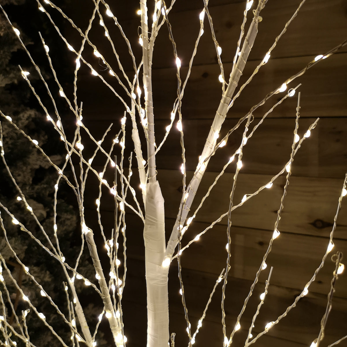 4ft (1.2m) White Modelling Micro Dot Tree with 500 Twinkling LEDs in Warm white