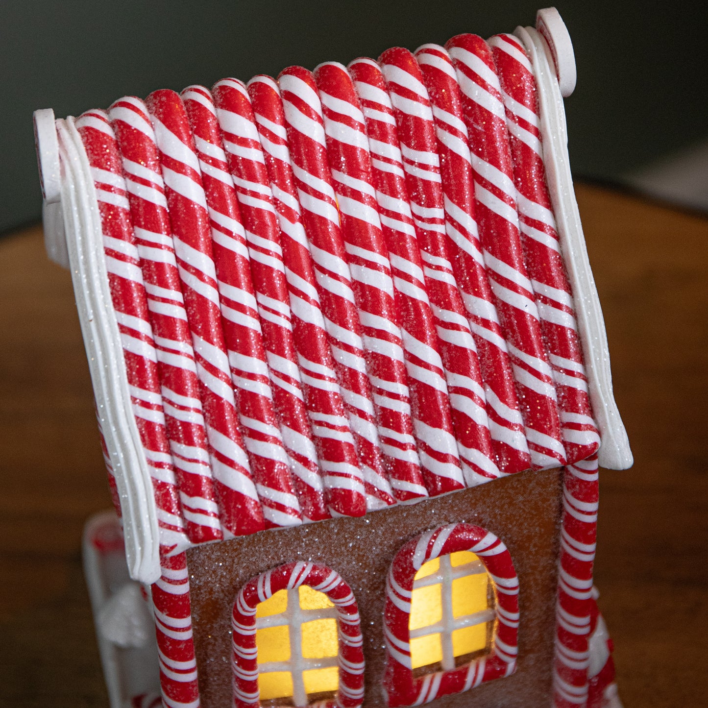 20cm Battery Operated LED Gingerbread Santa Candy Cabin Christmas Decoration