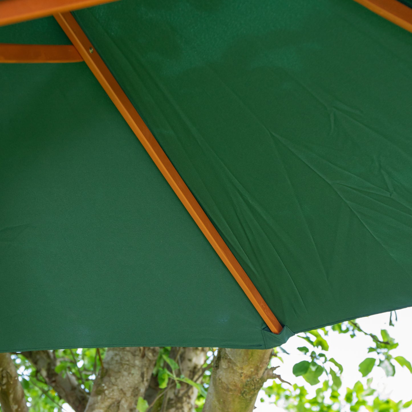 2.7m Outdoor Wooden Garden Parasol Sun Shade with Carry Bag in Green with 9kg Base Included