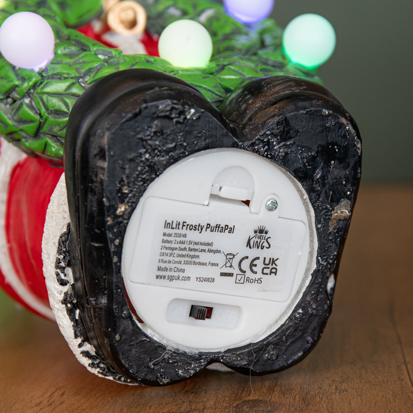 25cm Battery Powered Light up Frosty Snowman Christmas Hand Painted Decoration with LEDs 