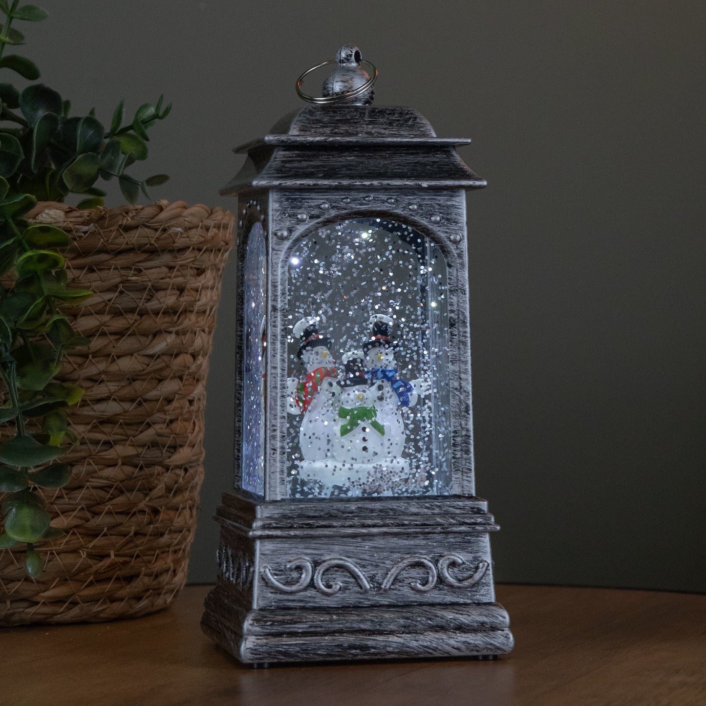 20cm Dual Powered Light up Christmas Water Spinner with 3 Snowmen and White LEDs