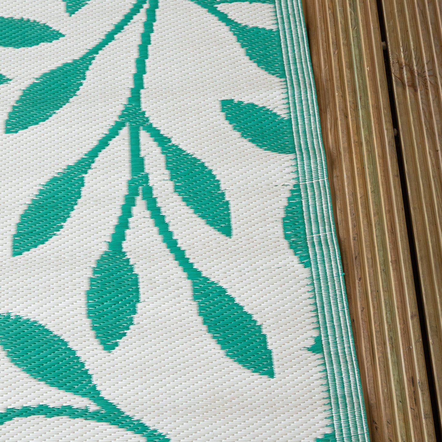1.5m x 2.1m Green Leaves Large Outdoor Alfresco Patio Rug Mat