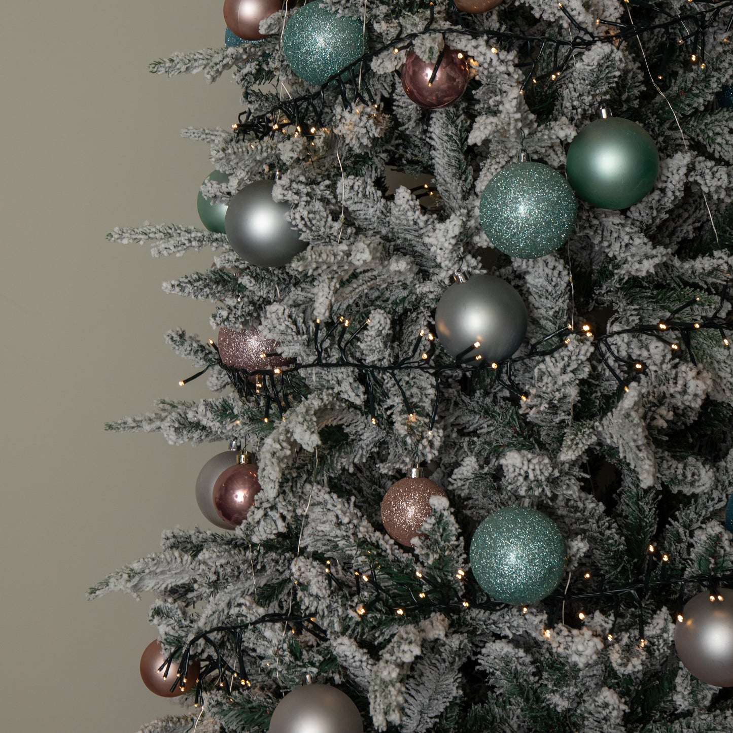 18.5m 1440 LED Christmas Cluster Multi-Action String Lights with Timer in Warm White