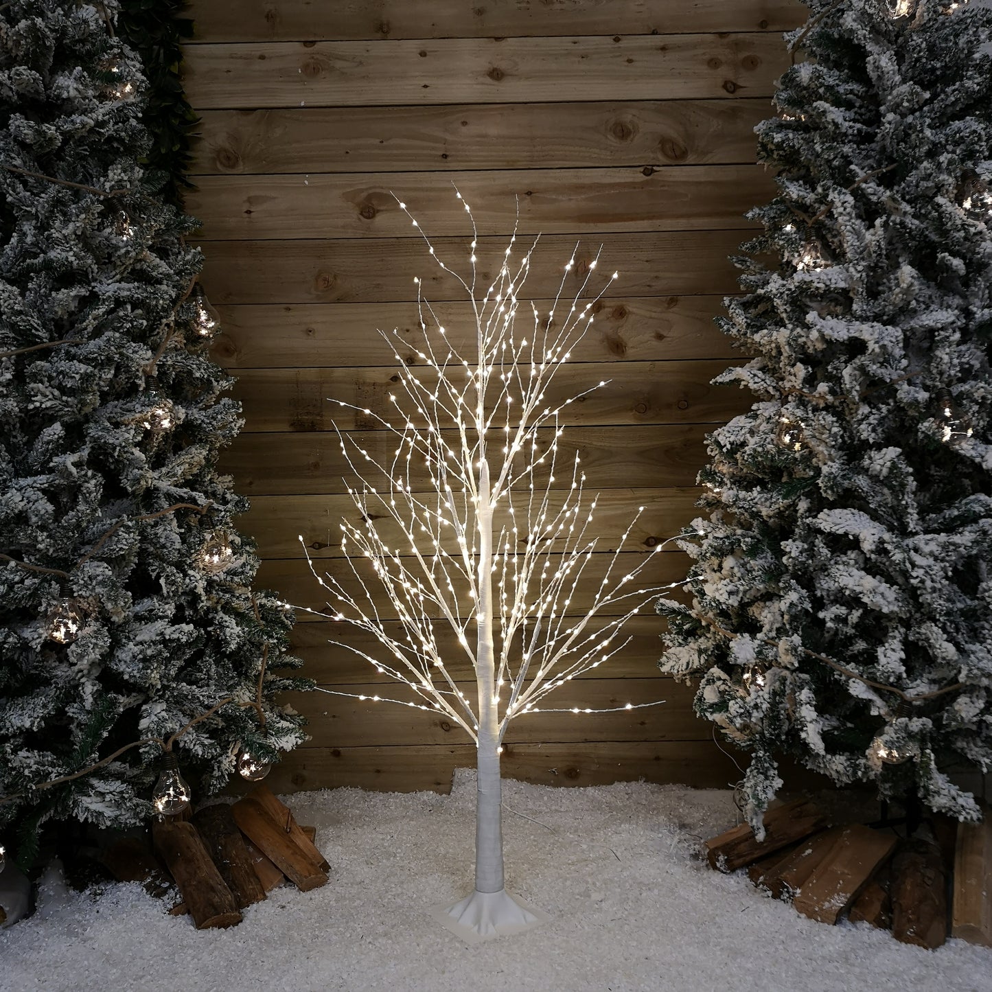 Factory Seconds: 4ft (1.2m) White Modelling Micro Dot Tree with 500 Twinkling LEDs in Warm white
