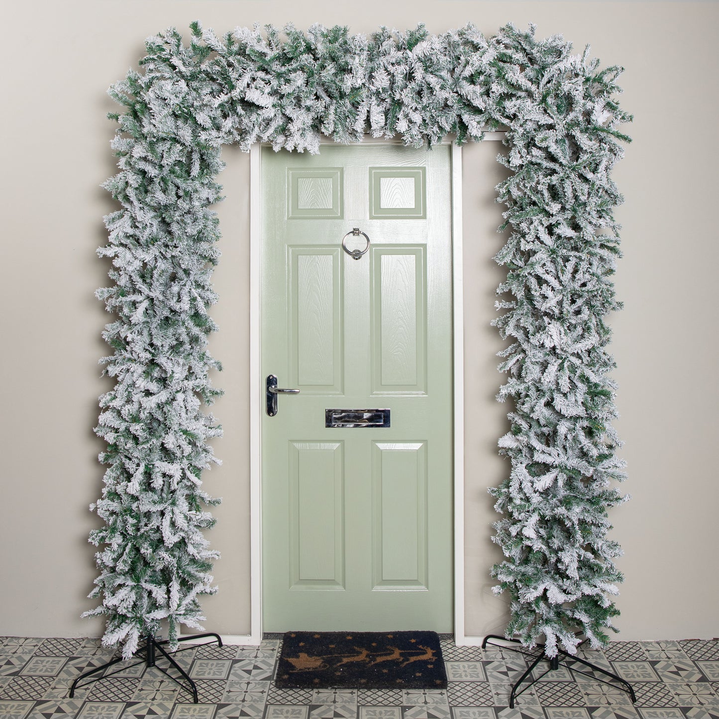 8ft (2.30m) Samuel Alexander Single Door Snow Flocked Christmas Tree Flat Top Arch with 2000 Tips