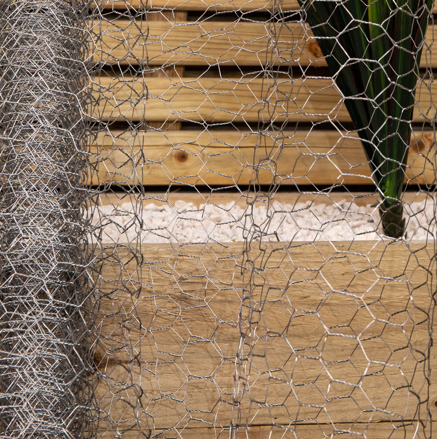 5m x 0.9m x 25mm Galvanised Chicken Wire Garden Netting / Fencing