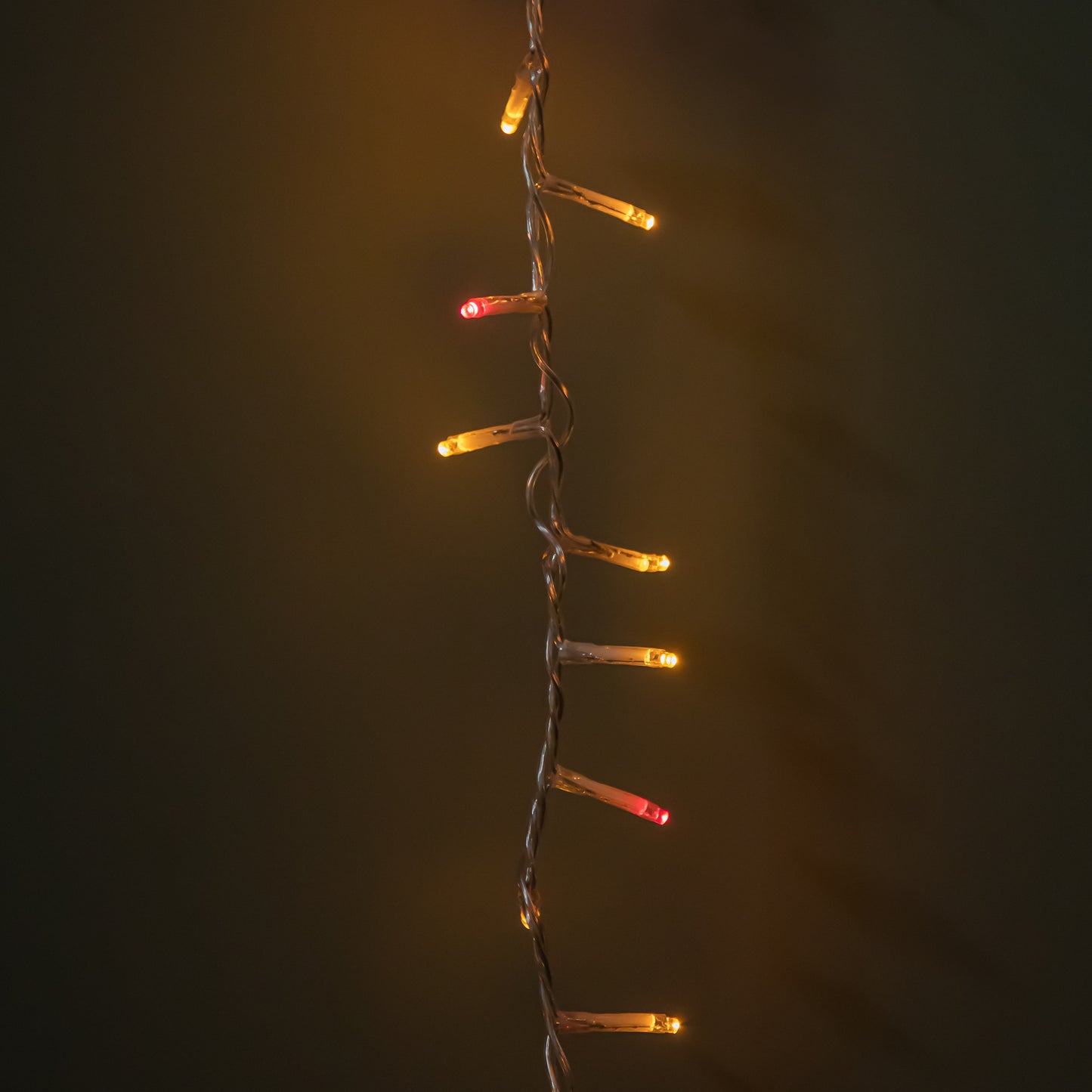 50m 2000 LED TreeBrights Christmas String Lights with Timer in Vintage Gold and Red on Clear Cable