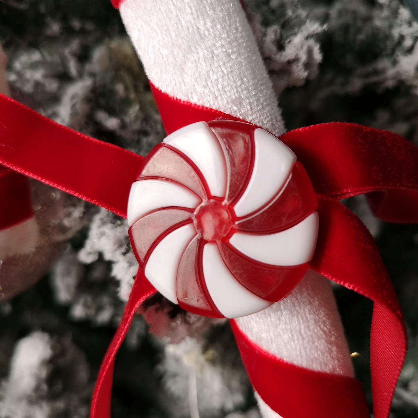 29cm Red and White Stripe Hanging Christmas Candy Cane Decoration