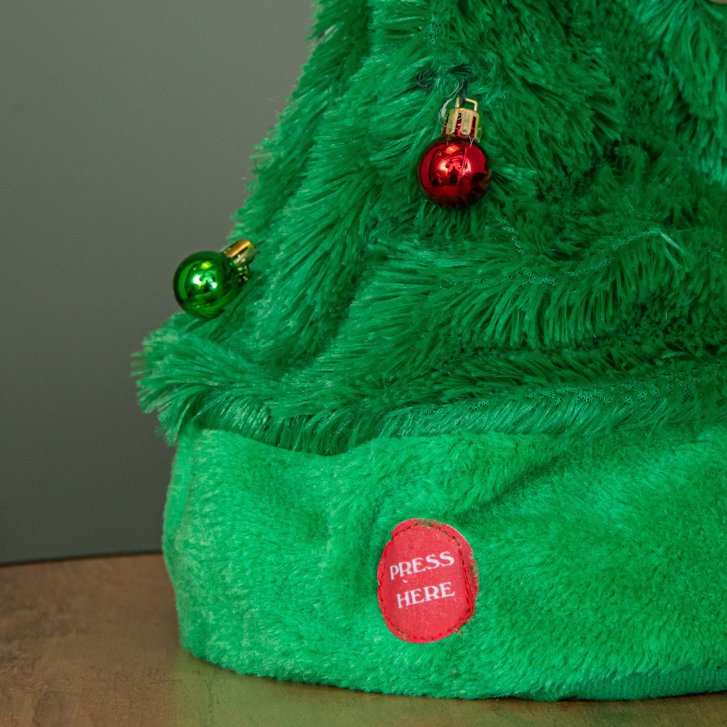 35cm Battery Operated Animated Dancing Christmas Tree Hat