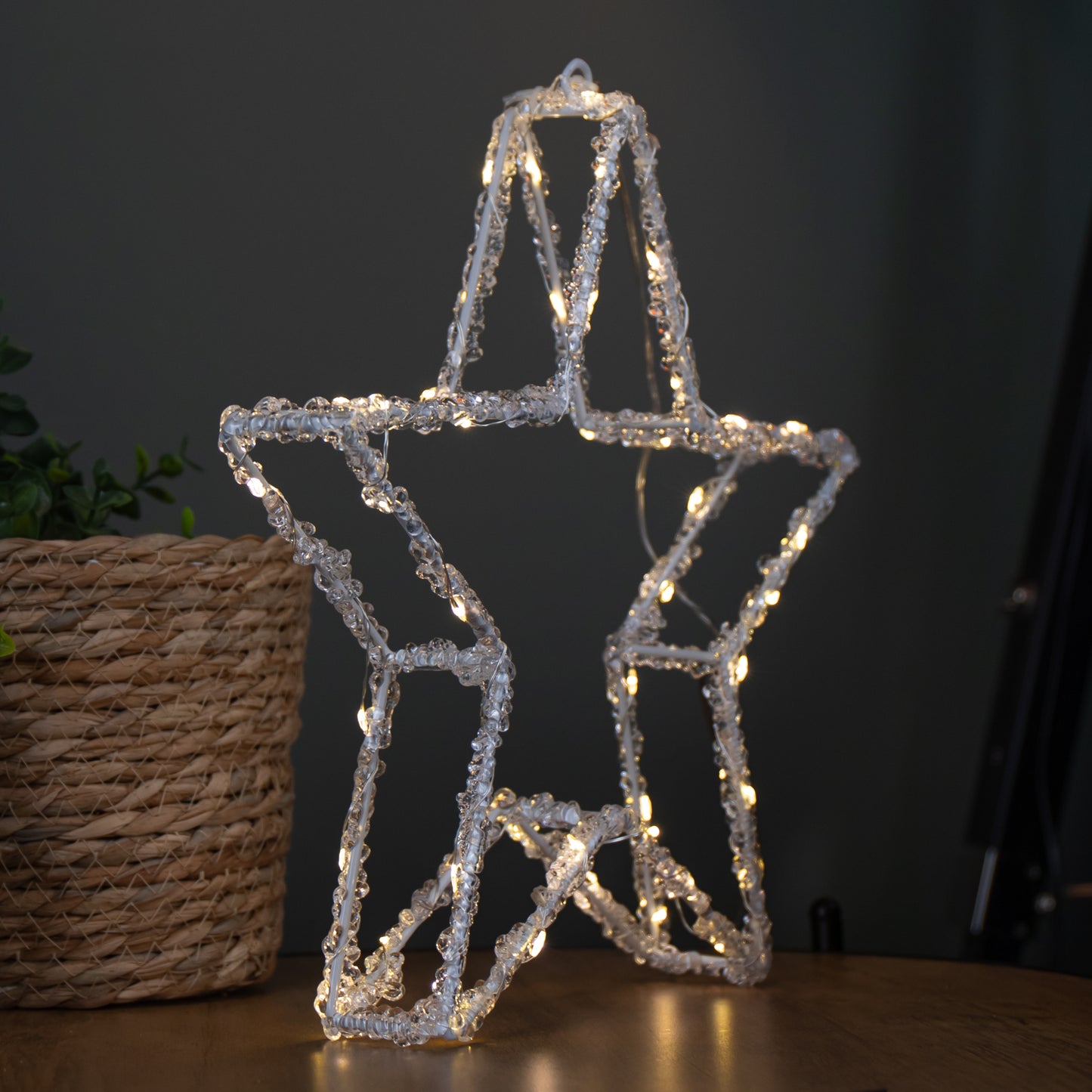 31cm Light up Acrylic Christmas Star with 50 Twinkling Warm White LEDs