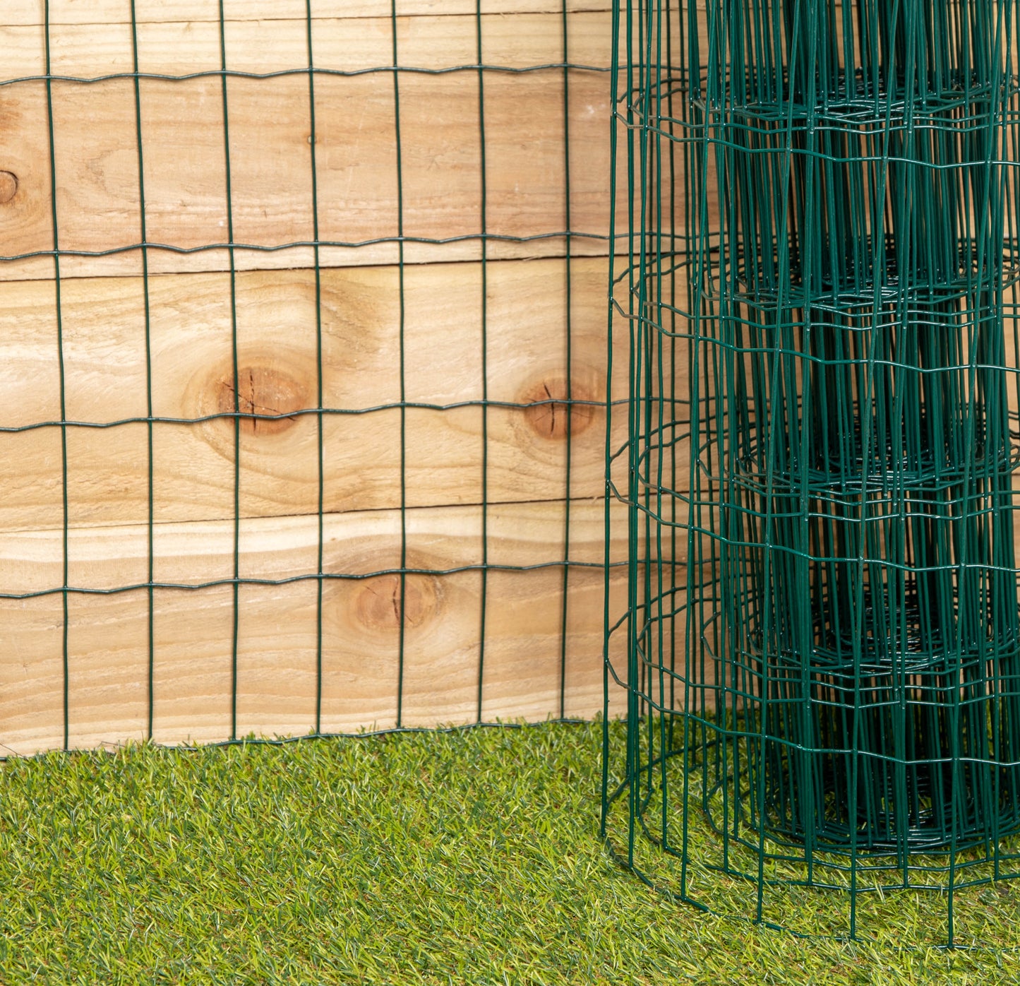 10m x 60cm of Green PVC Plastic Coated Metal Garden Border / Fence