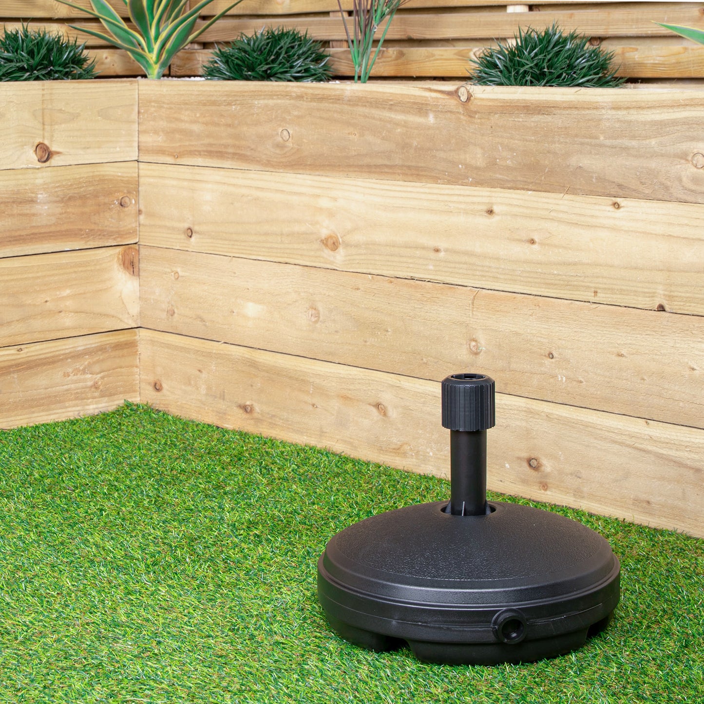7Kg / 7 Litre Capacity Water Filled Garden Parasol Umbrella Base in Black