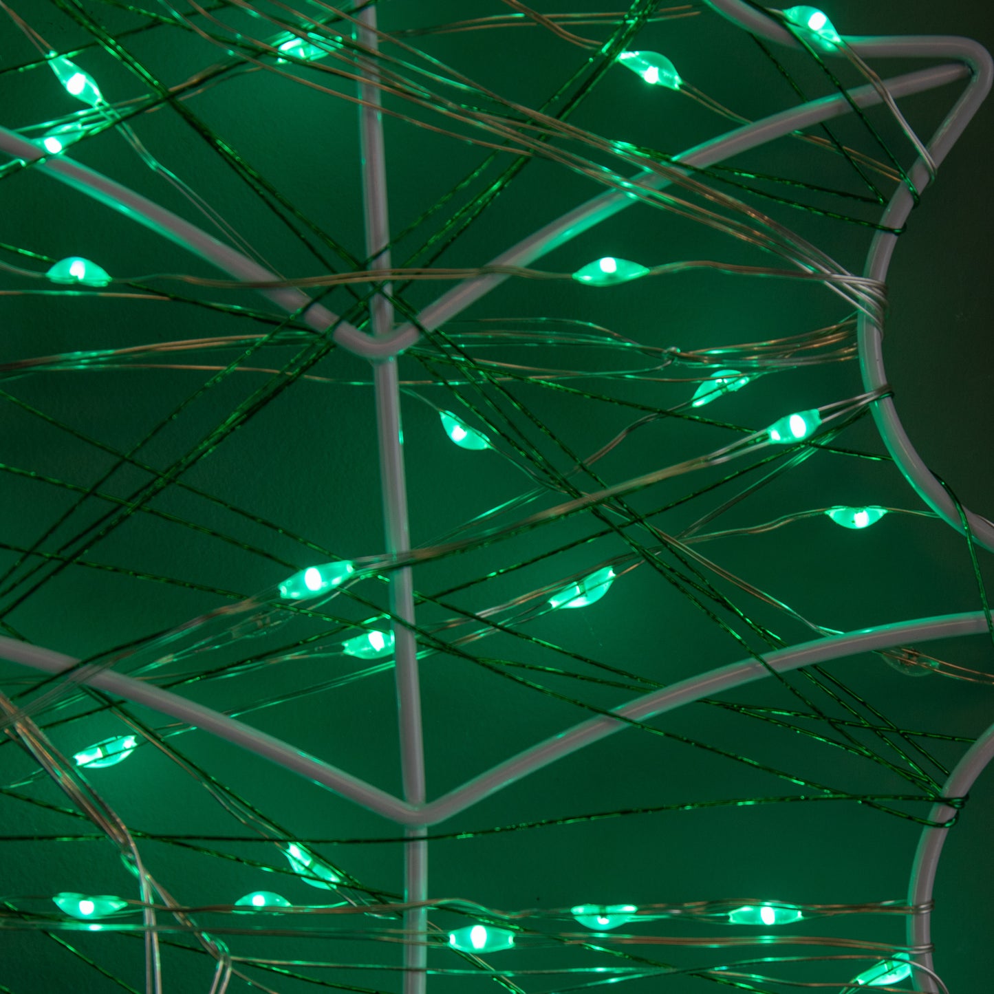 42cm x 44cm Light up Christmas Holly and Berries Dewdrop Silhouette with Twinkling LEDs