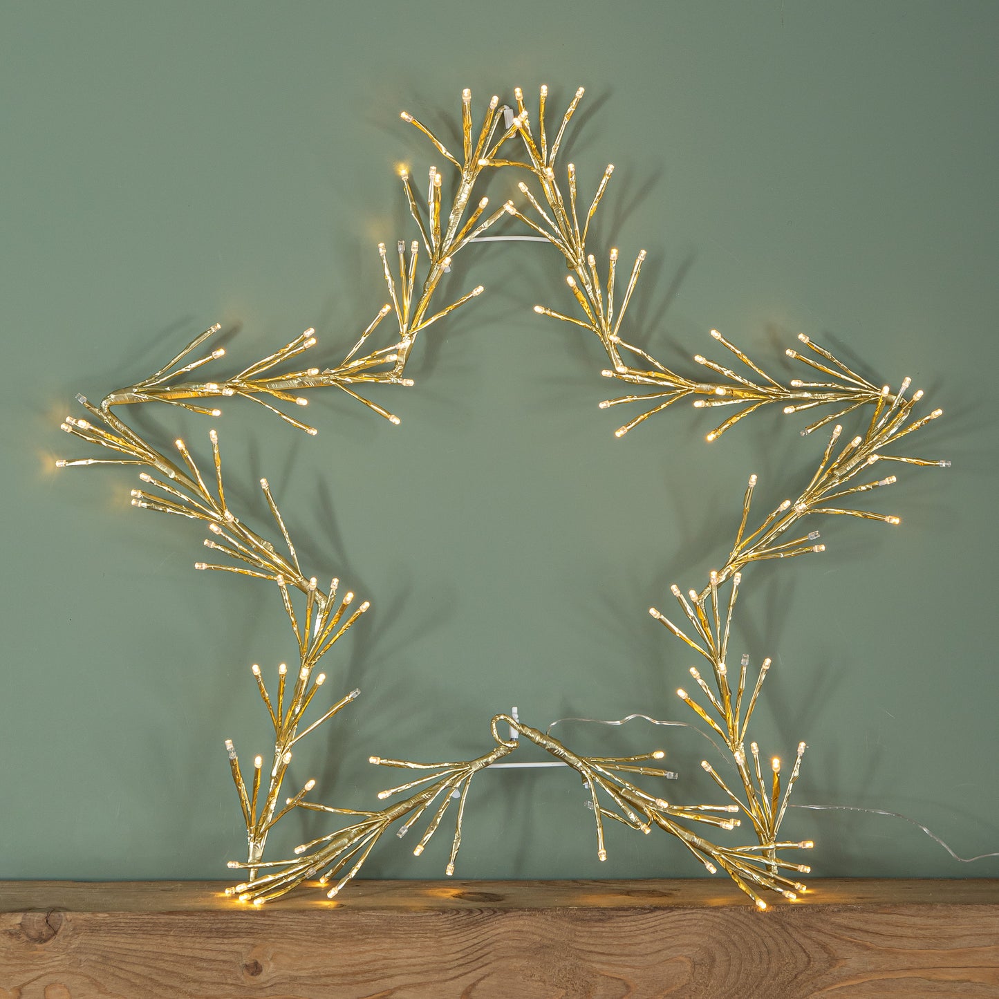 60cm Light up Gold Christmas Star with 150 Static and Flashing Warm White LEDs