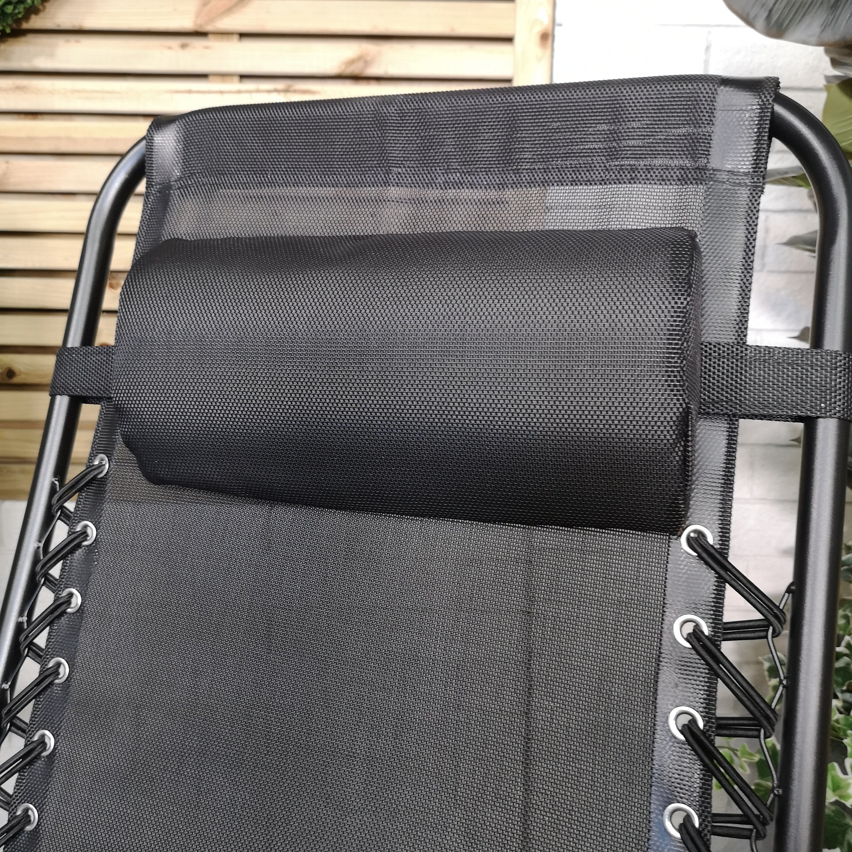 Black Multi Position Textoline Zero Gravity Garden Relaxer Chair Lounger
