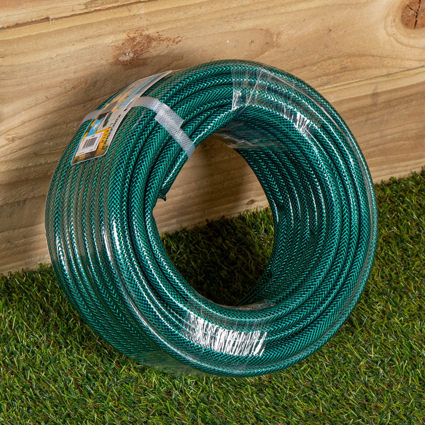 30m Reinforced Garden Hose Pipe / Hosepipe in  Green