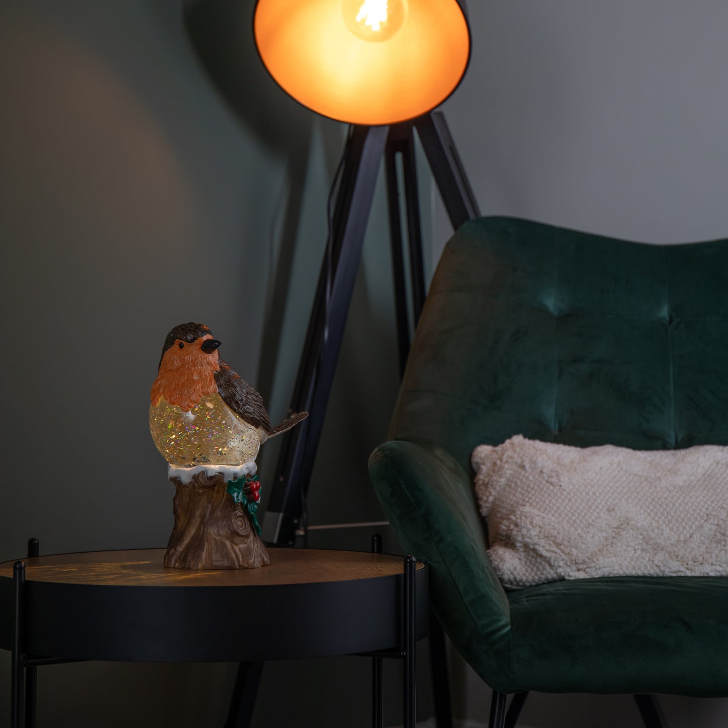 26cm Battery Operated Light up Christmas Robin Water Spinner with Warm White LEDs