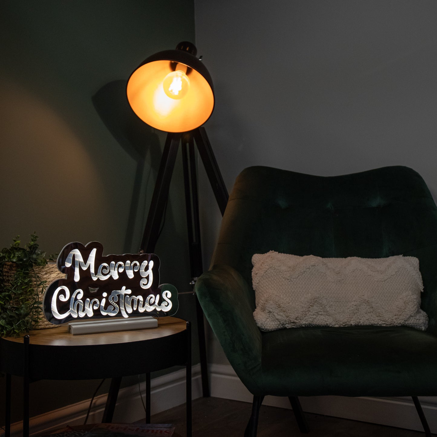 32cm Light up Merry Christmas Infinity Decoration with White LEDs