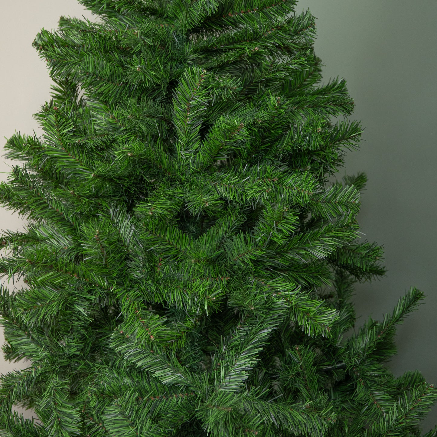 5ft Colorado Spruce Christmas Tree in Green with 337 tips 86cm Diameter
