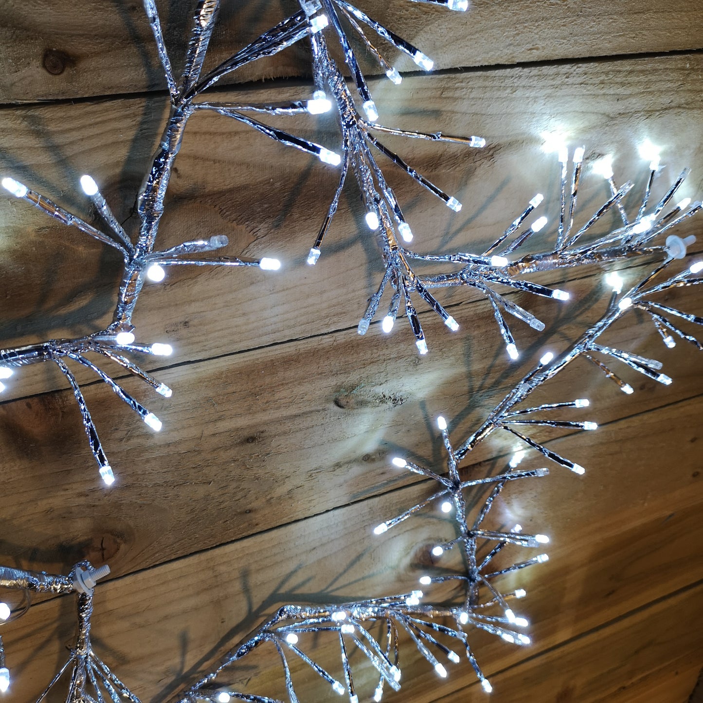Factory Seconds: 60cm Silver Christmas Star 150 Ice White LED Indoor/Outdoor Christmas Decorations