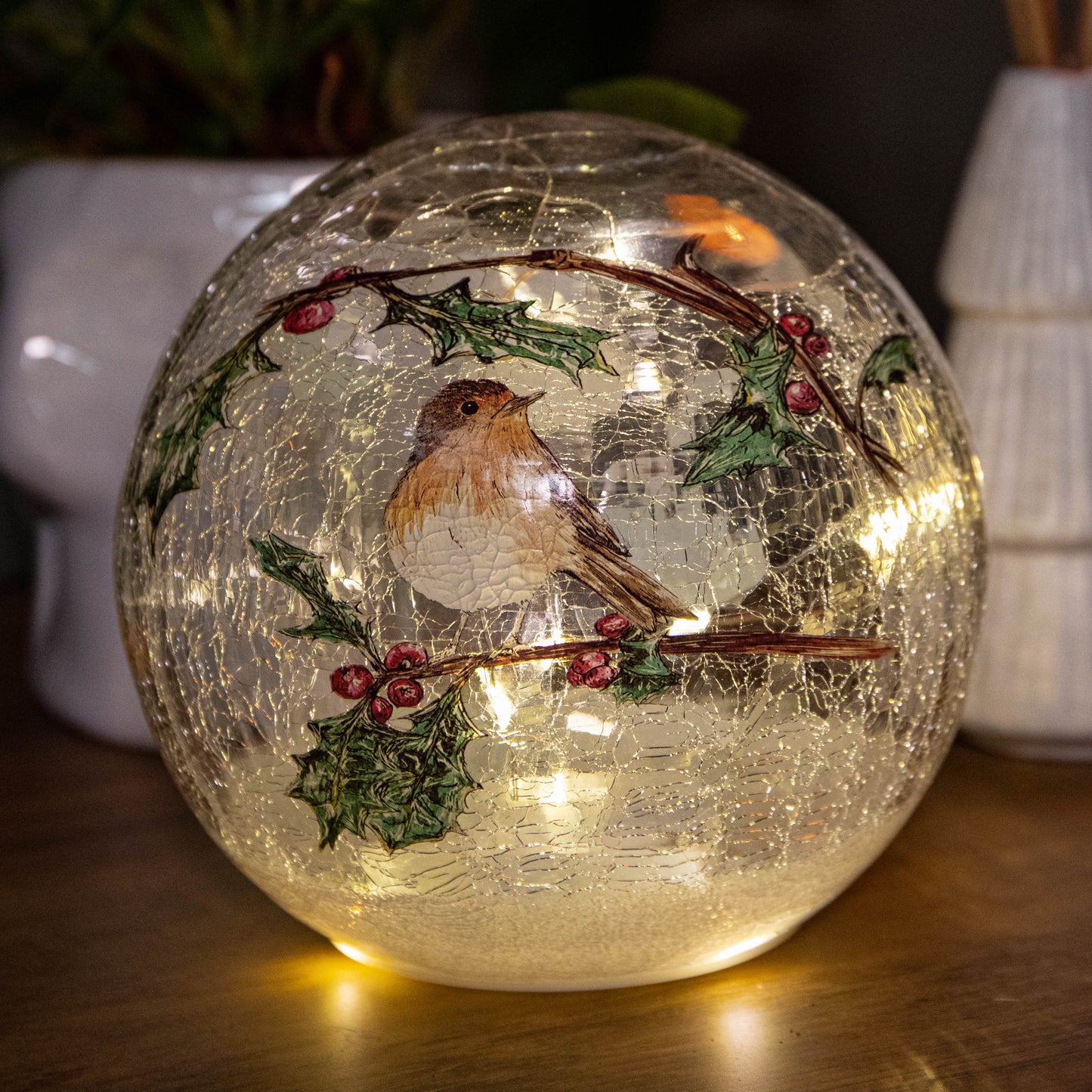 15cm Battery Operated Light up Robin Crackle Glass Ball with 12 Warm White LEDs
