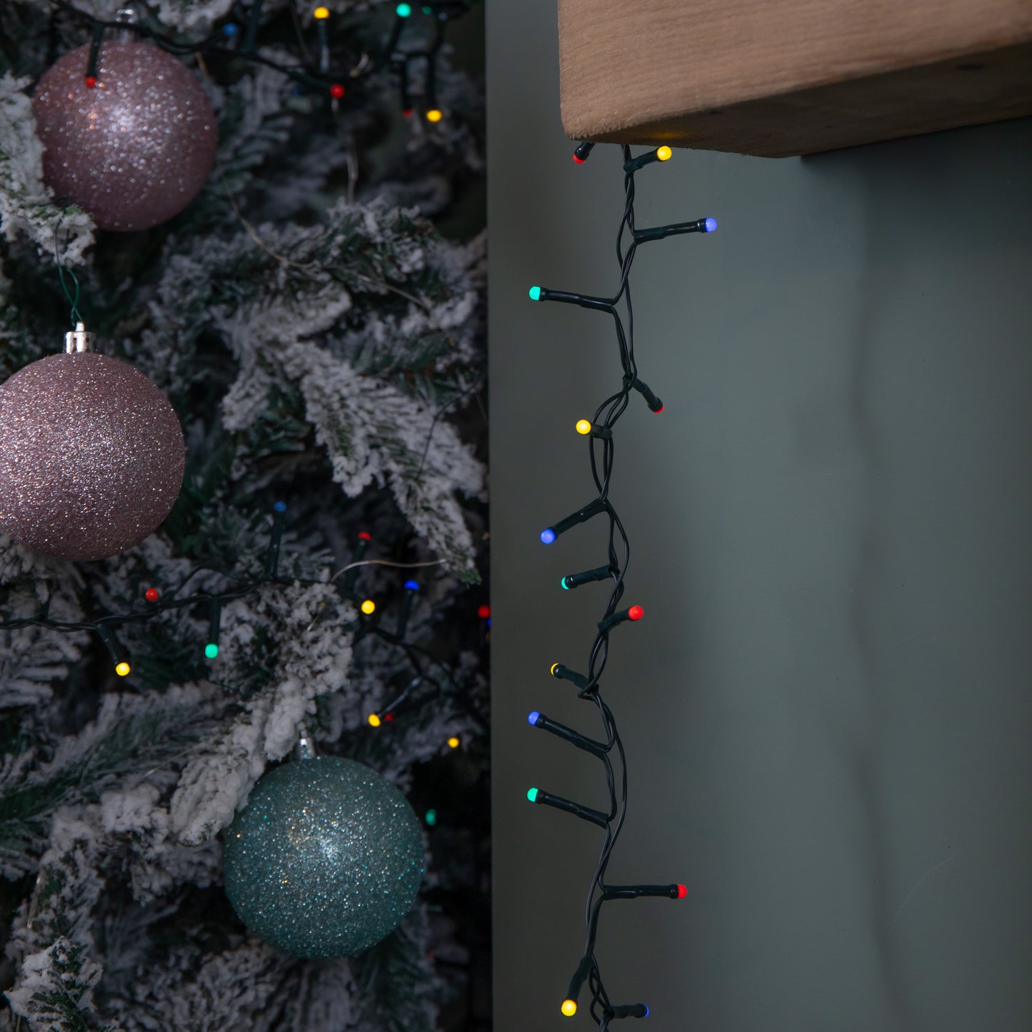 9m 360 LED Battery Operated Christmas BerryBrights String Lights in Multi-Coloured