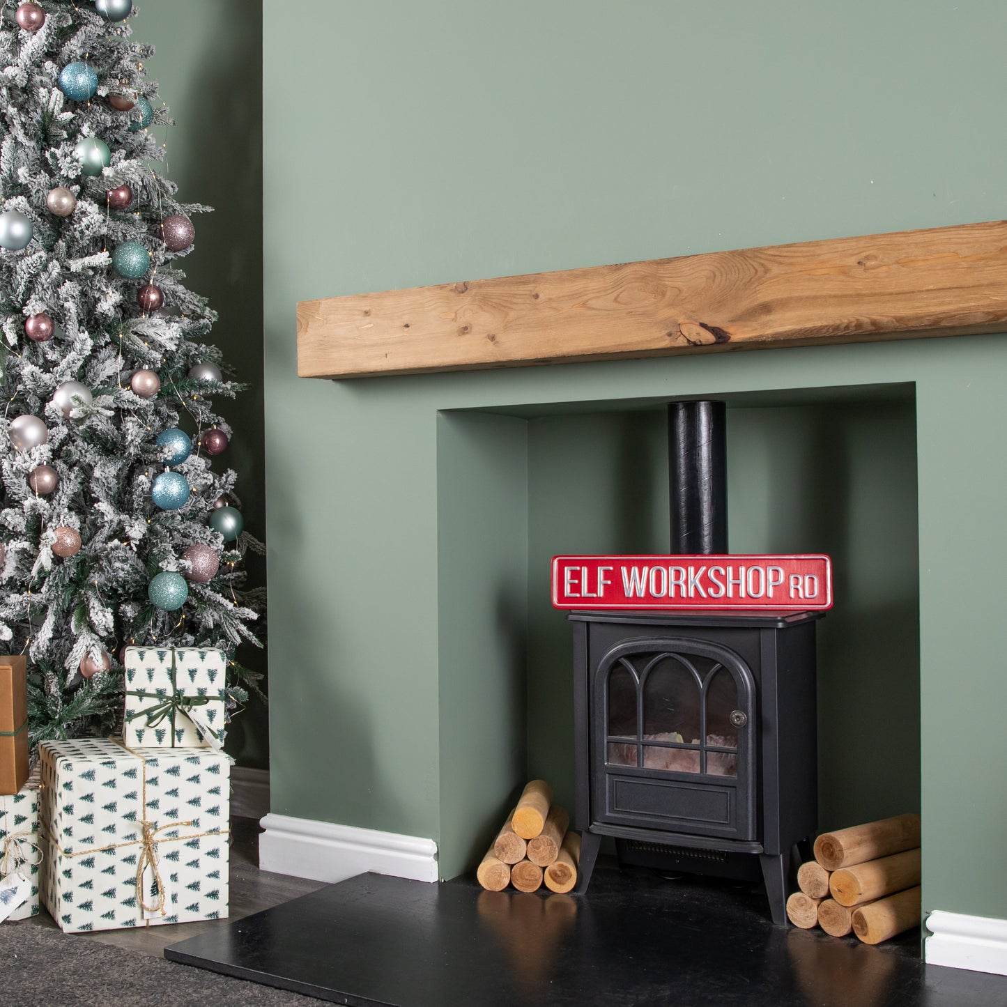 50cm Red Metal Christmas Elf Workshop Road Sign Hanging Decoration